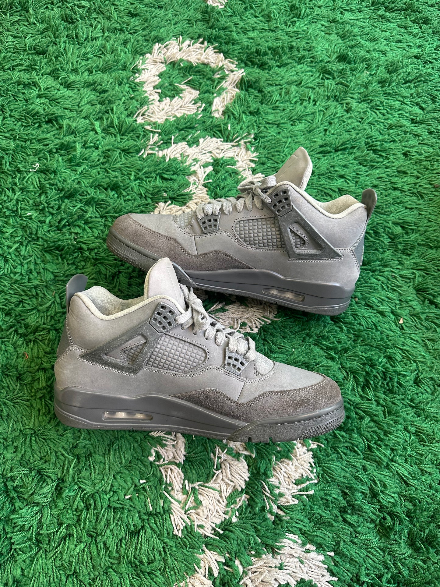 Jordan 4 “Wet Cement”