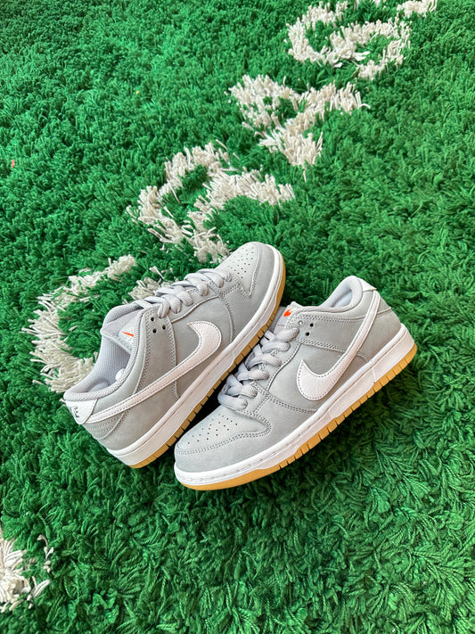 Nike SB Dunk Low “Orange Label Wolf Grey Gum”