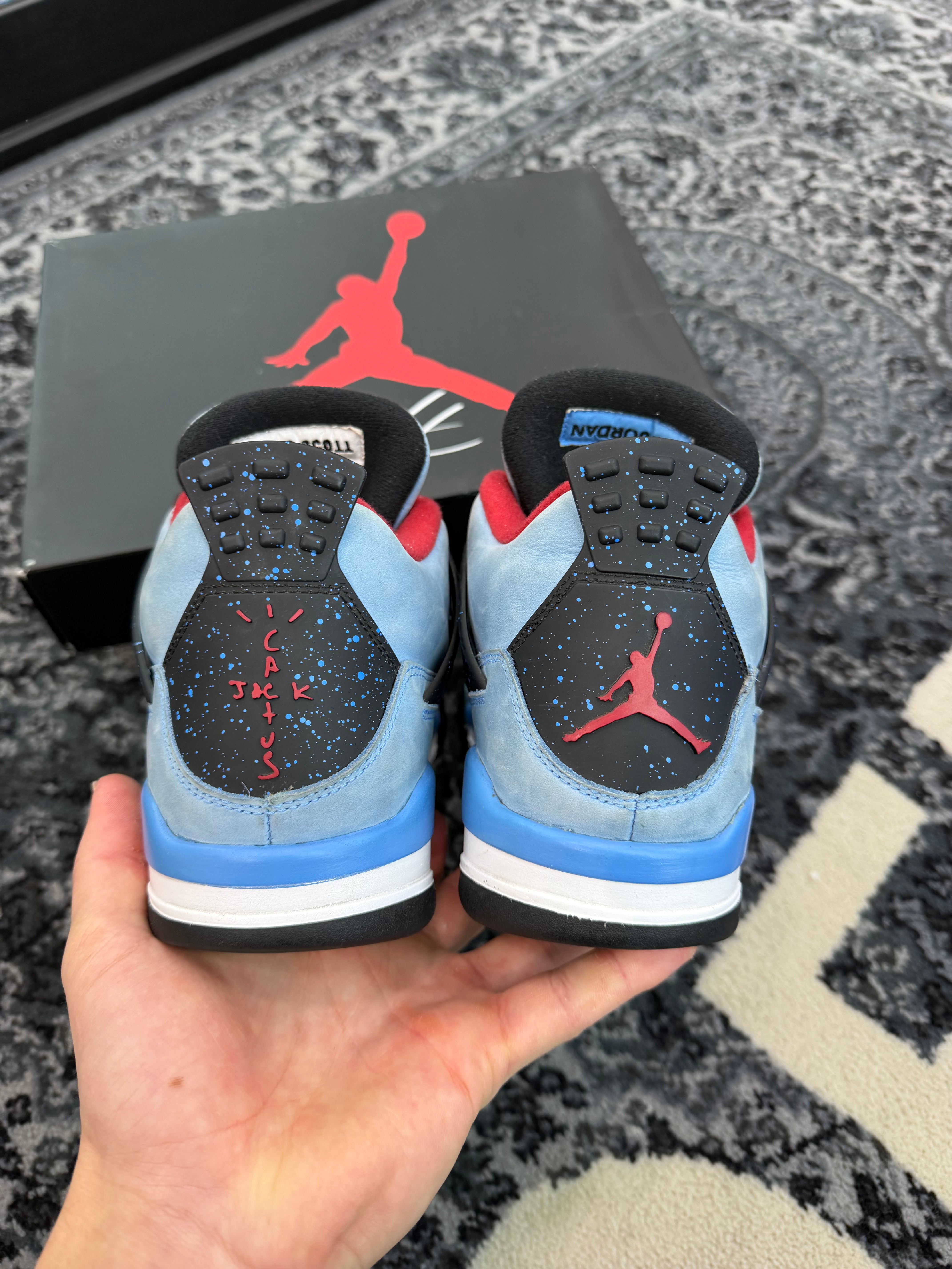 Jordan 4 x Travis Scott “Cactus Jack”
