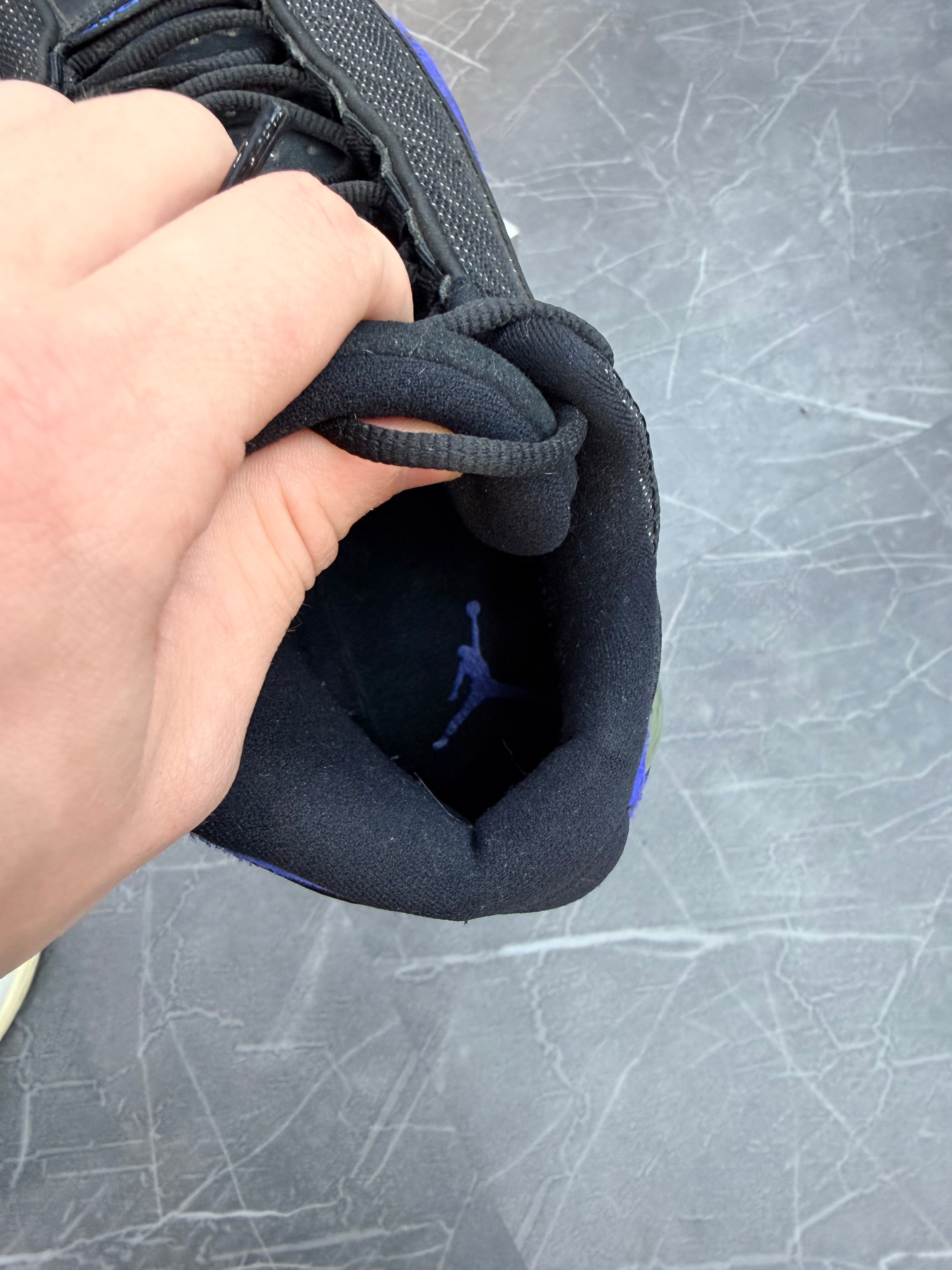 Jordan 13 “Black Hyper Royal”