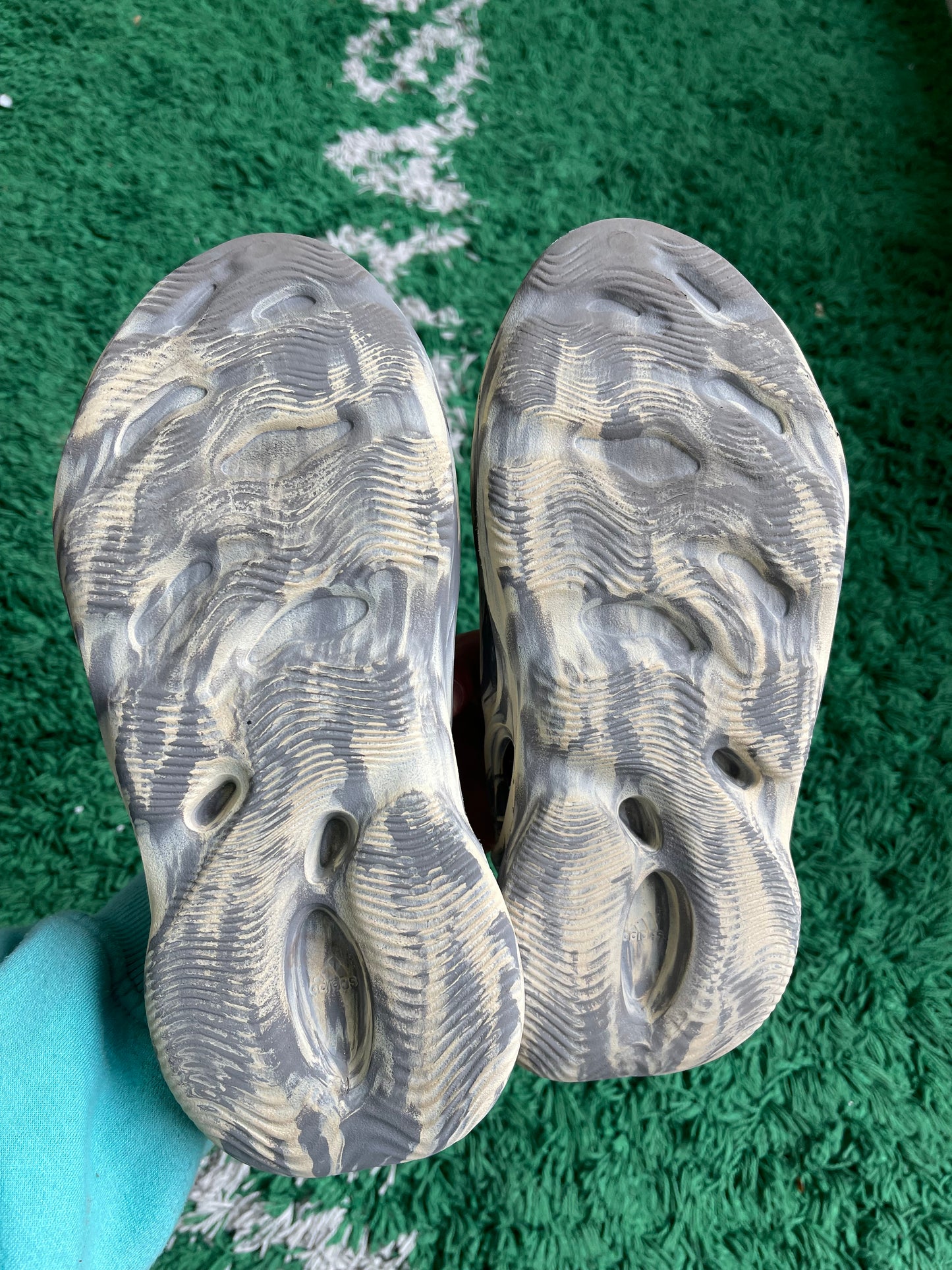 Yeezy Foam Runner MXT “Moon”