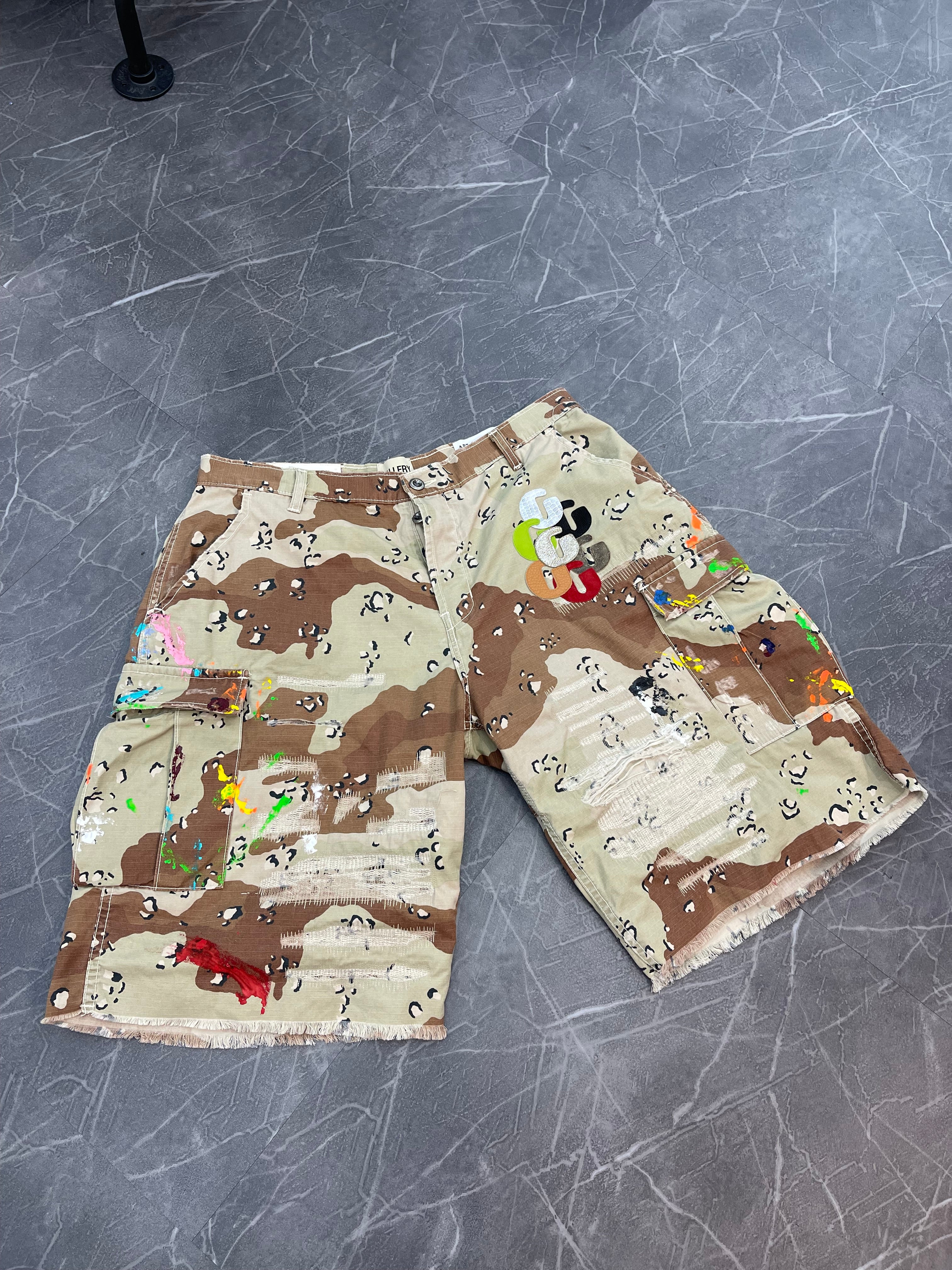Gallery Dept G Patch Cargo Shorts Desert Camo (38)
