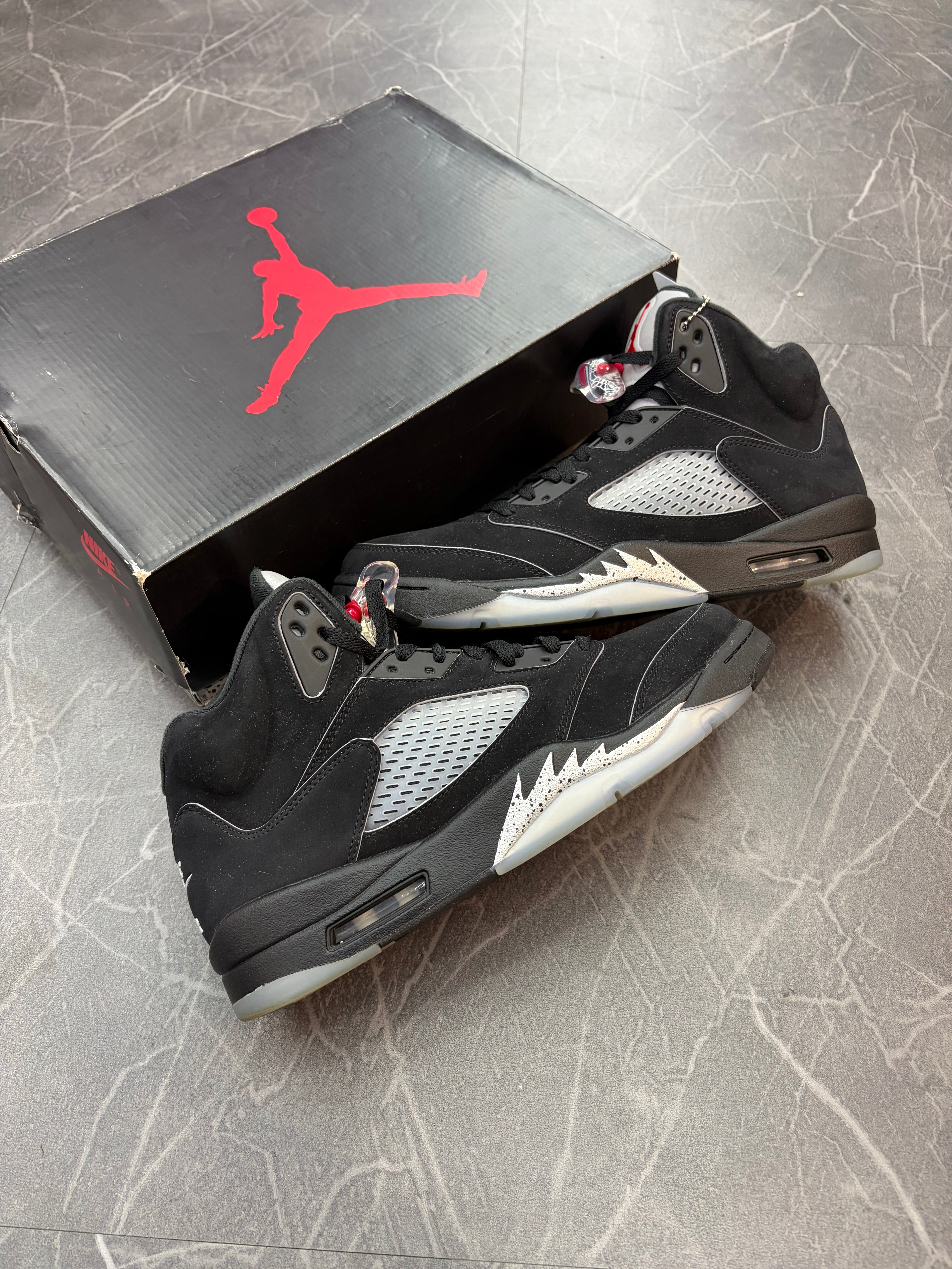 Jordan 5 “Black Metallic Reimagined”