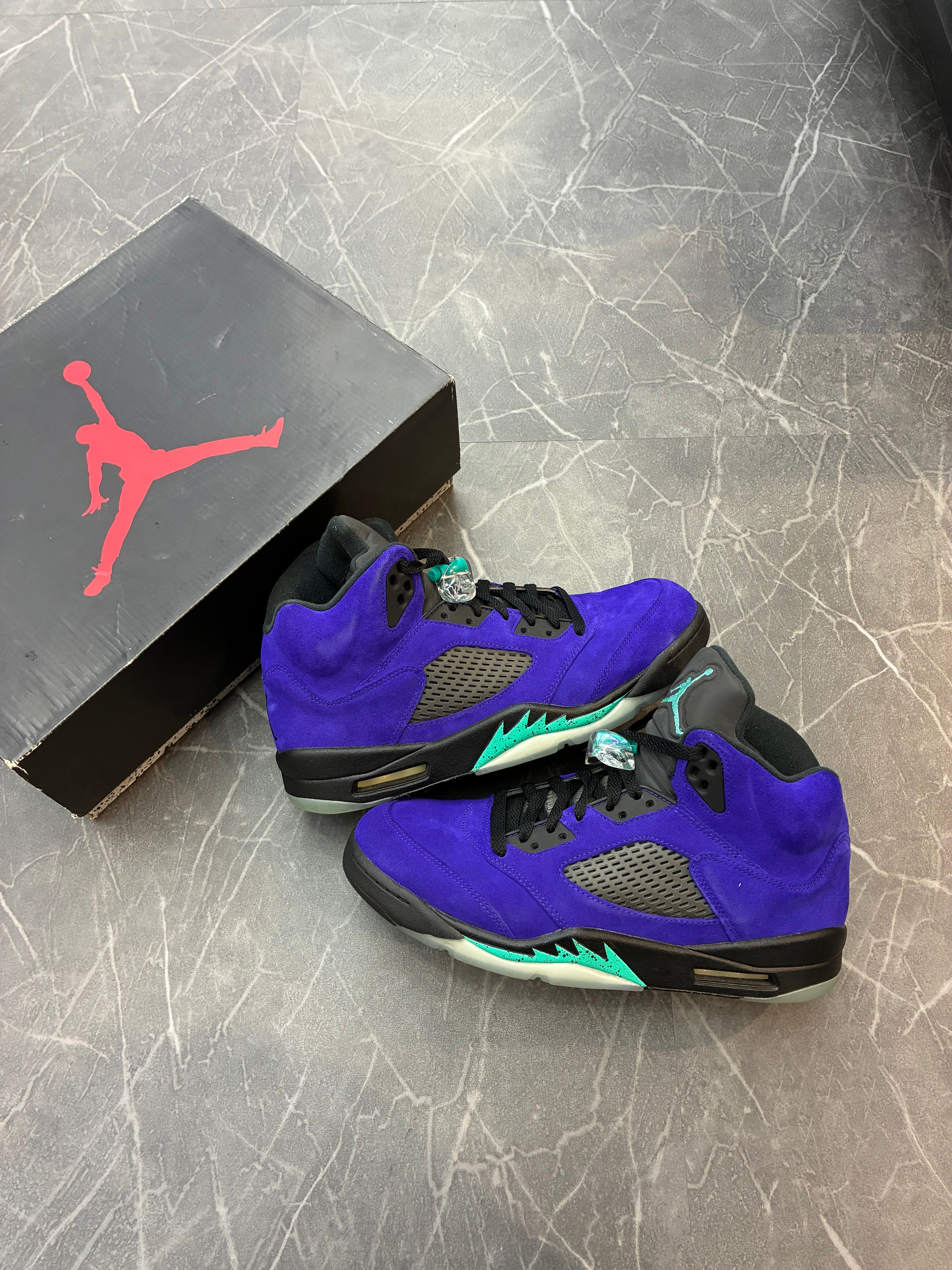 Jordan 5 “Alternate Grape”