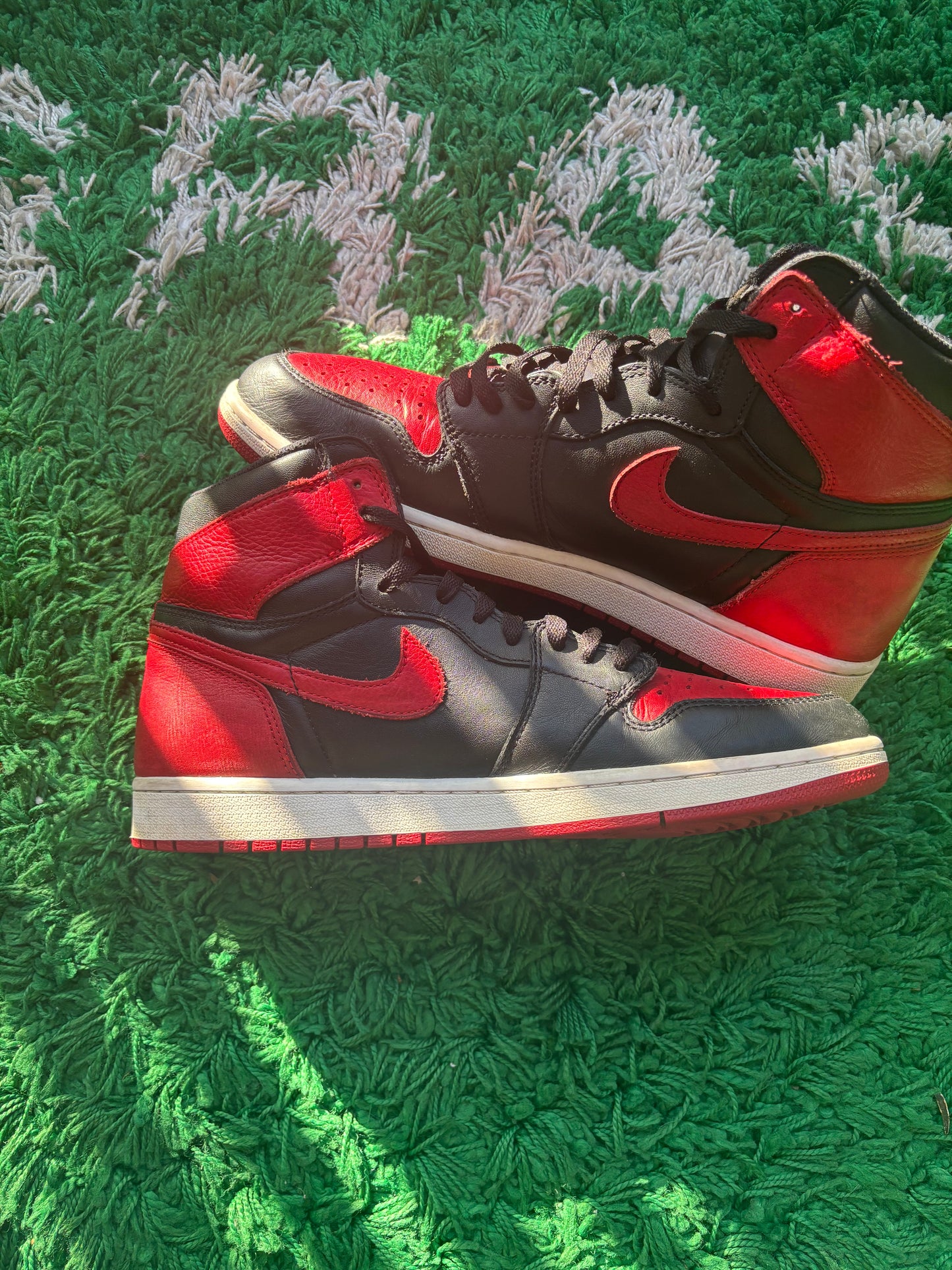 Jordan 1 High “Bred Banned” (2016)