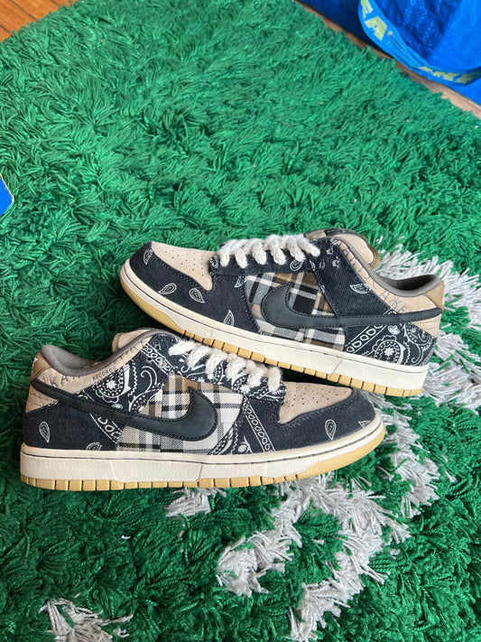 Nike Dunk Low SB x Travis Scott