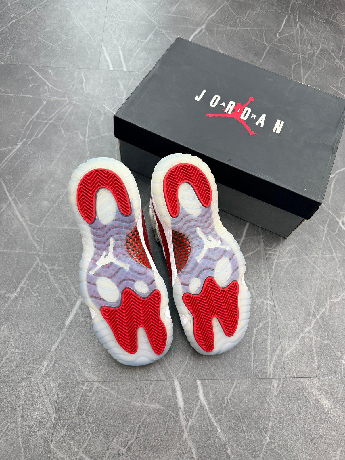 Jordan 11 Retro Cherry (2022) (GS)