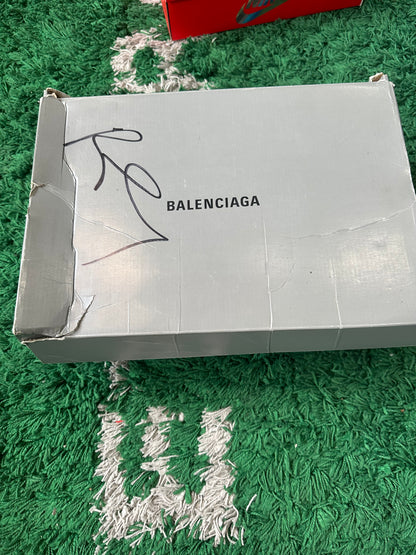 Balenciagas Track “Black White”
