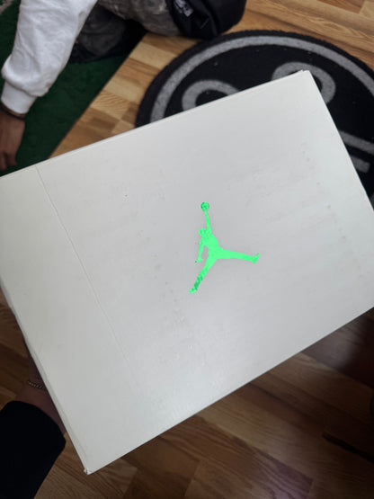 Jordan 4 “Metallic Green”