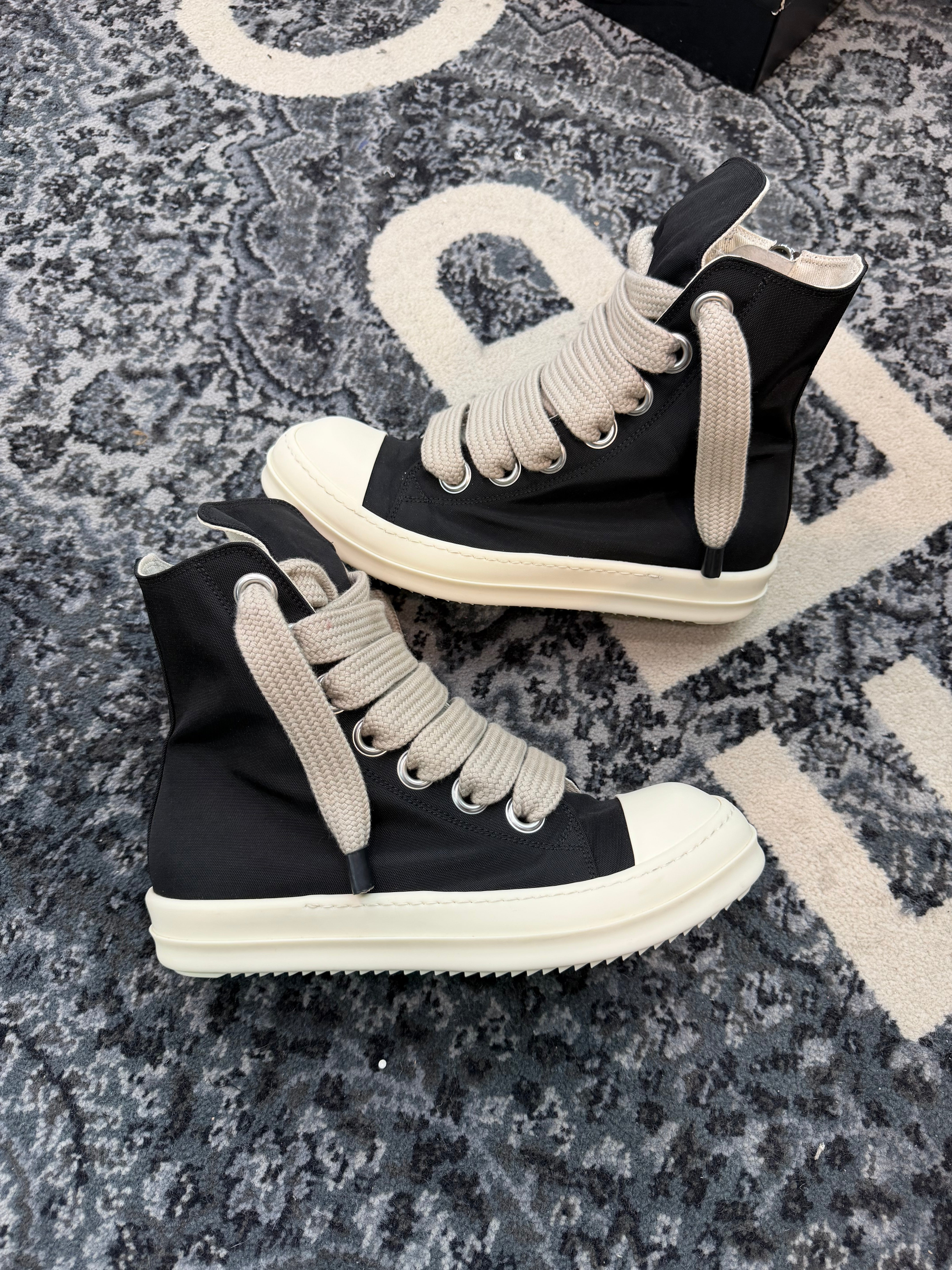 Ric owen’s Dark Shadow High “Black”
