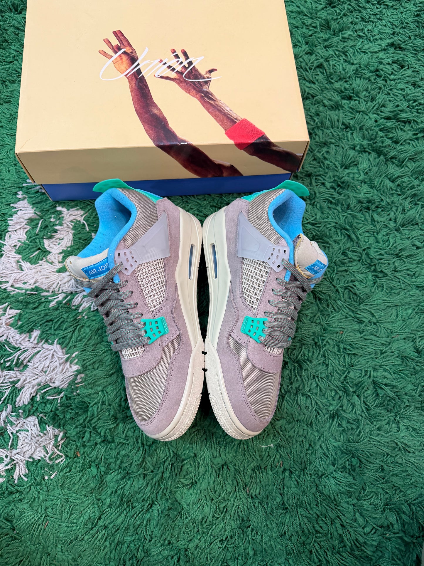 Jordan 4 x Union “Taupe Haze”