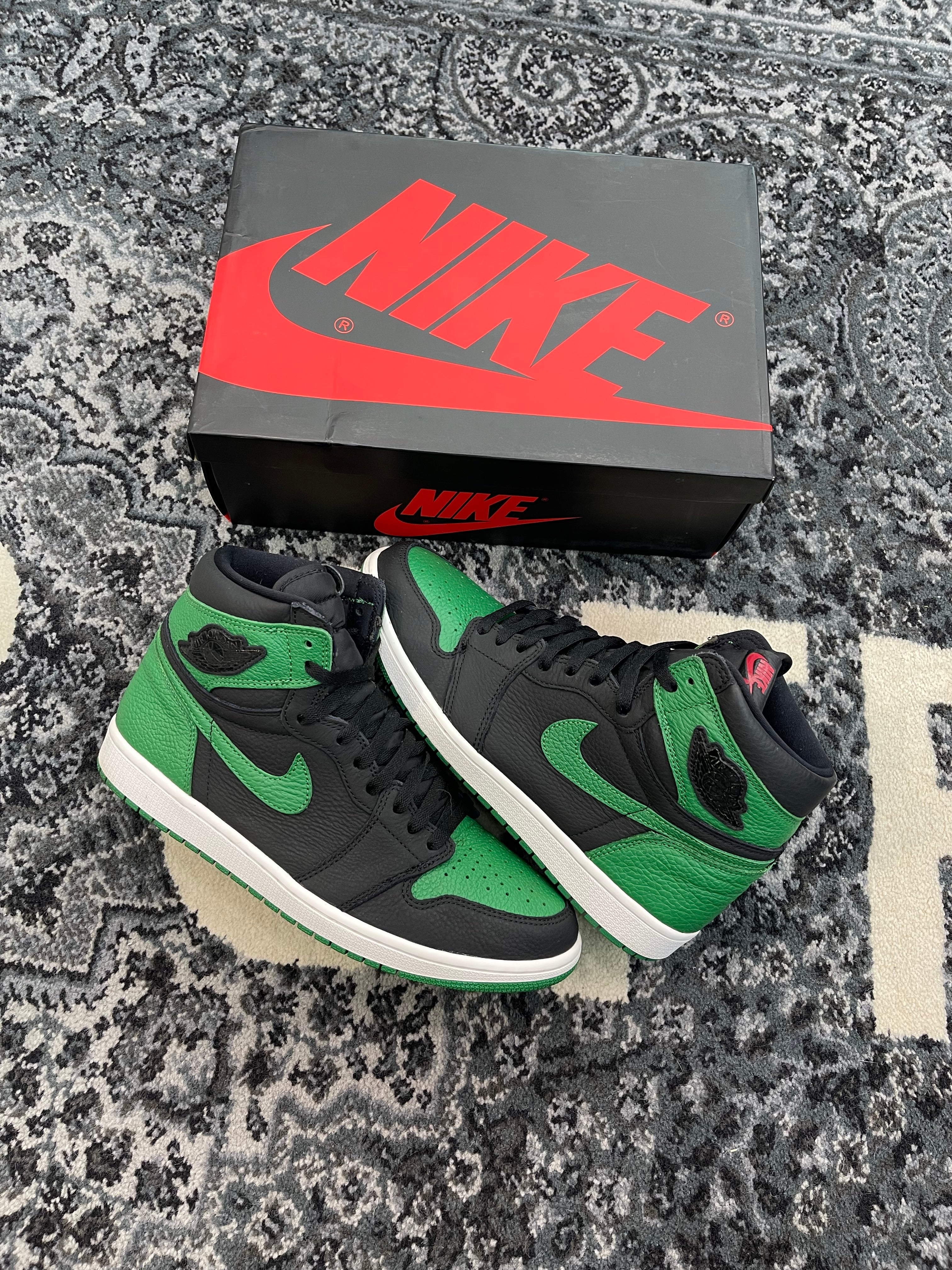 Jordan 1 High “Pine Green Black”
