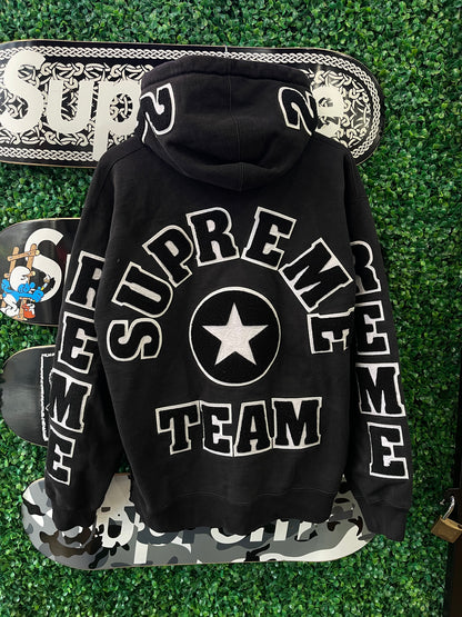 Supreme Chenile Hoodie “Black”
