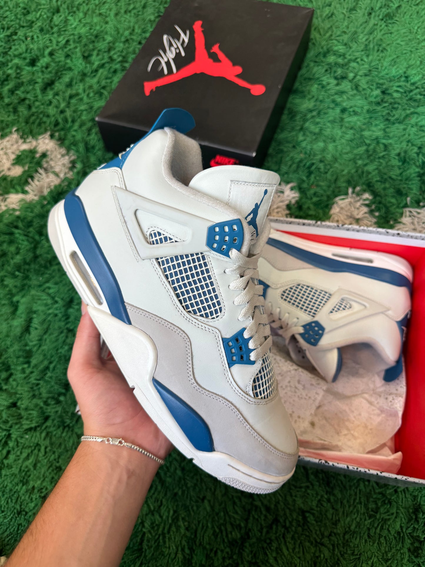 Jordan 4 “Military Blue”