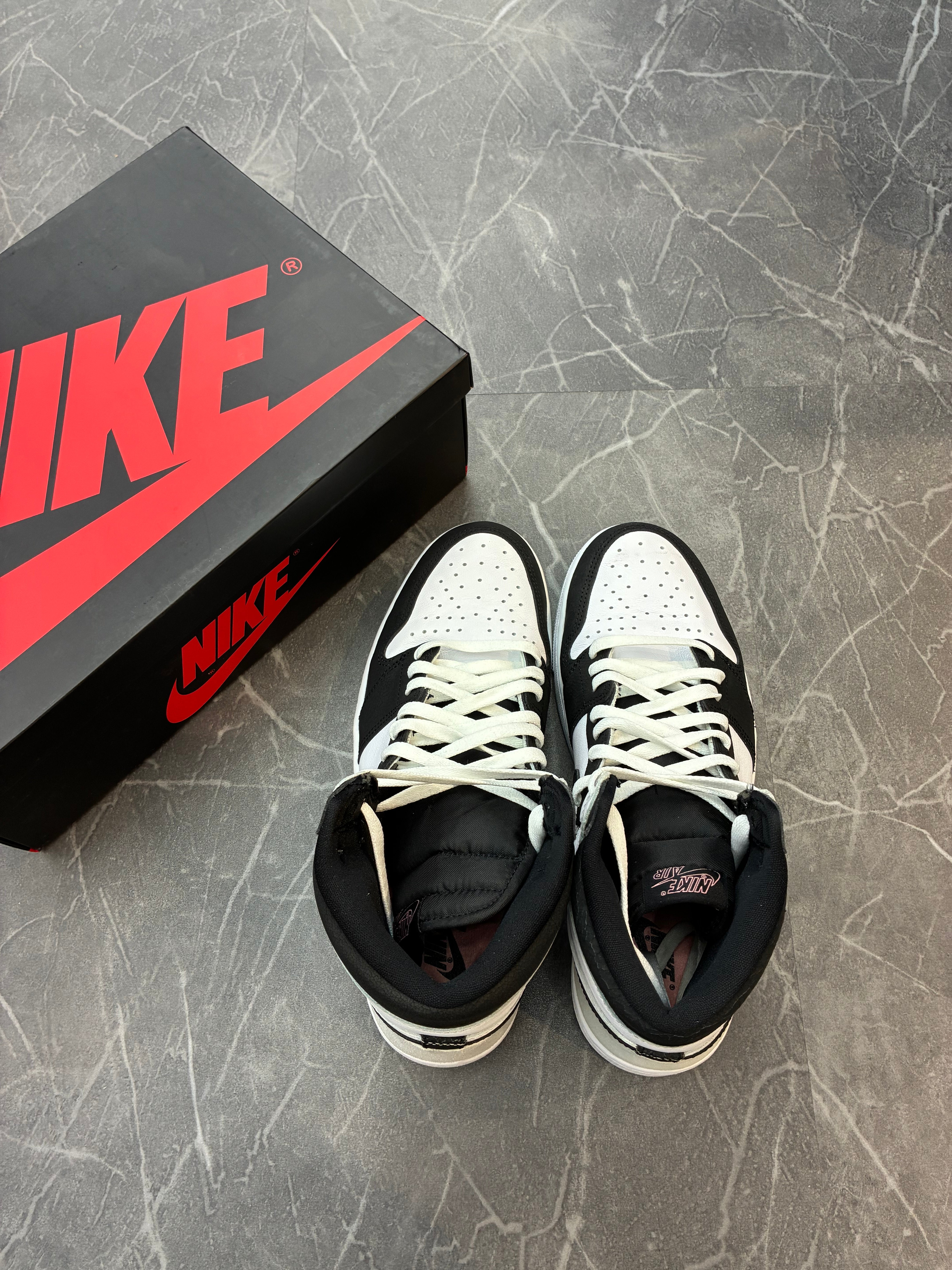 Jordan 1 High “Bleached Coral”