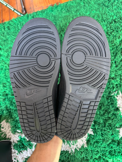Travis Scott Jordan 1 Low “Phantom”