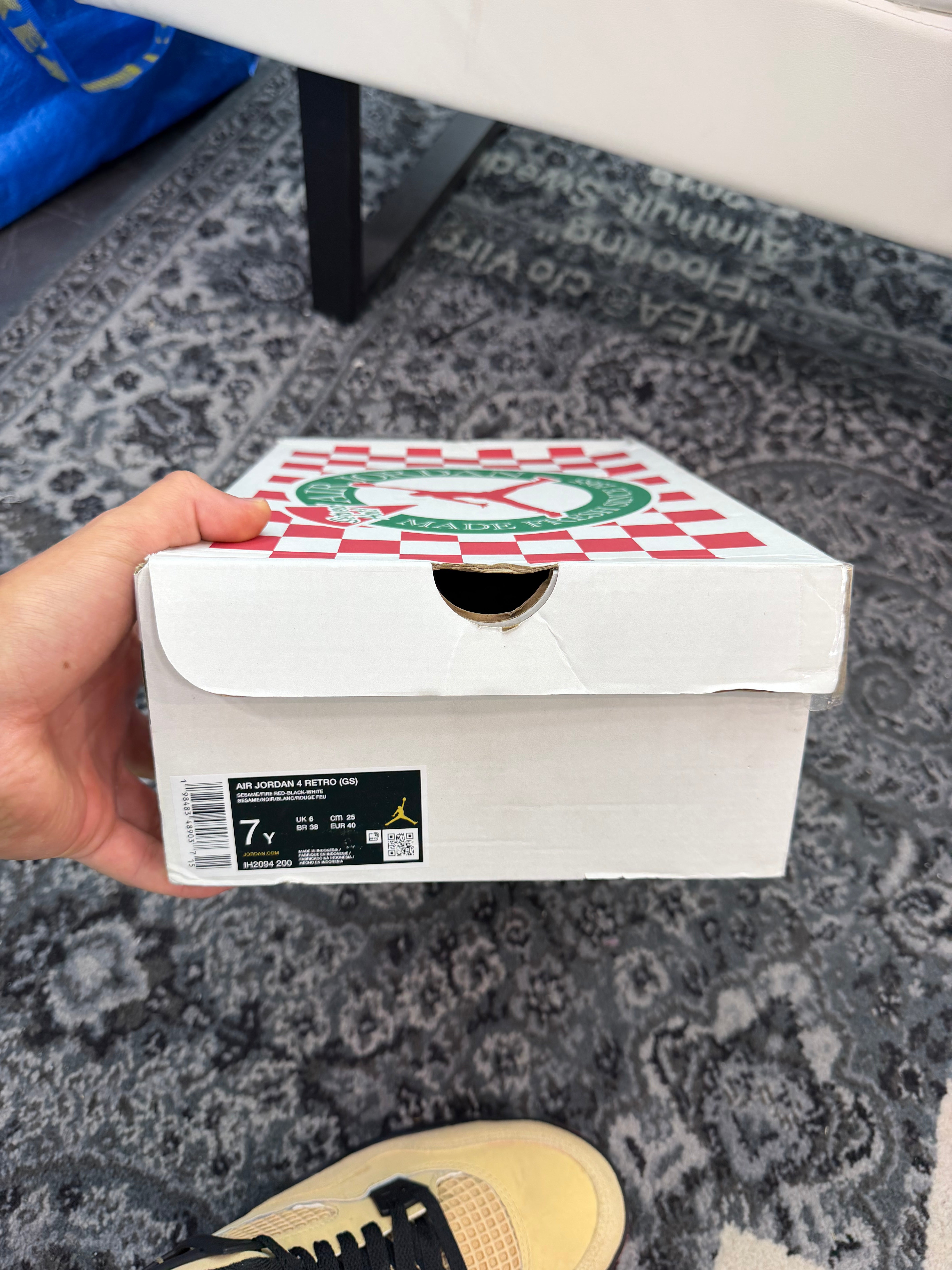 Jordan 4 “Pizza”