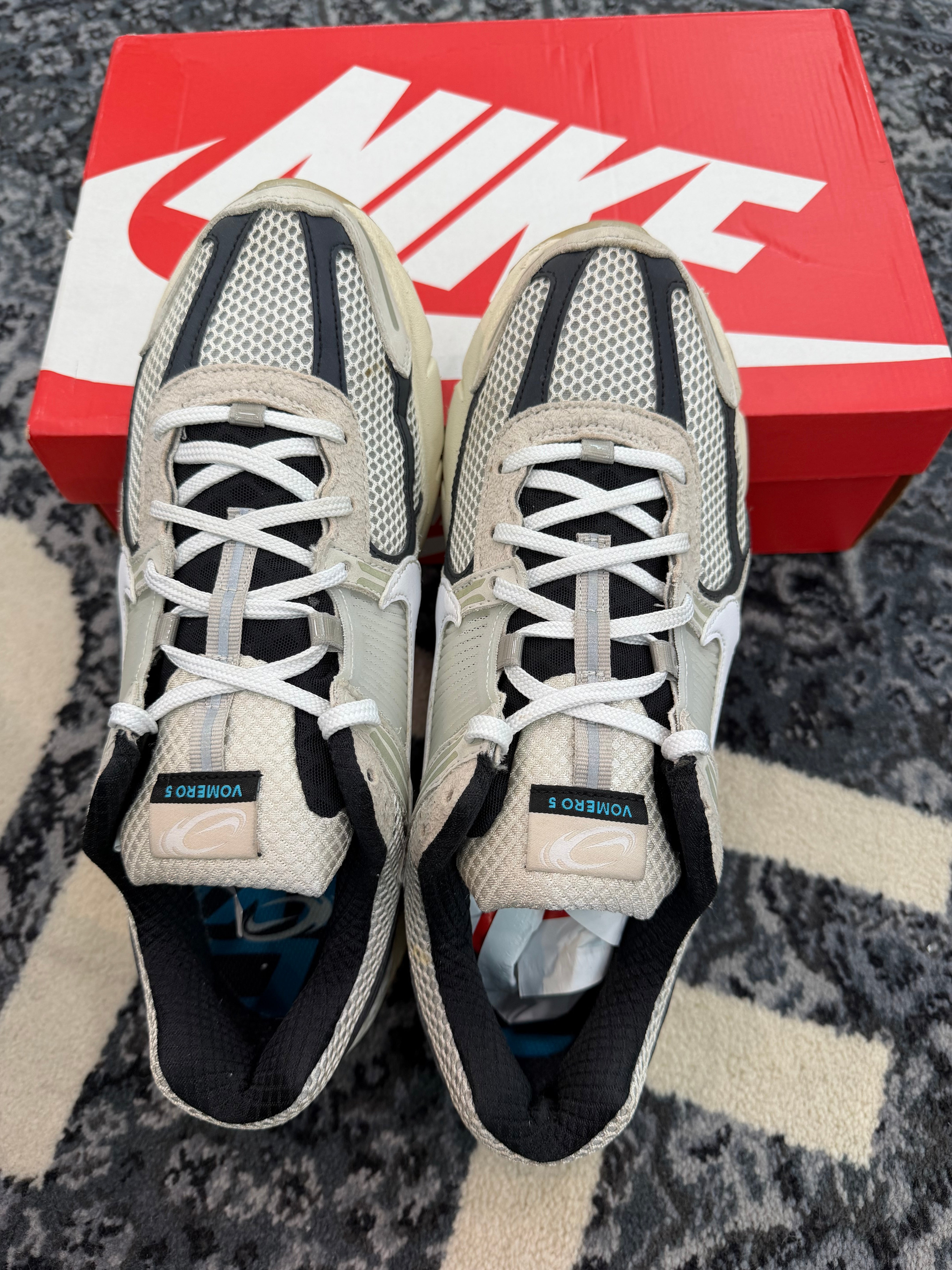 Nike Zoom Vomero “Supersonic Light Bone”