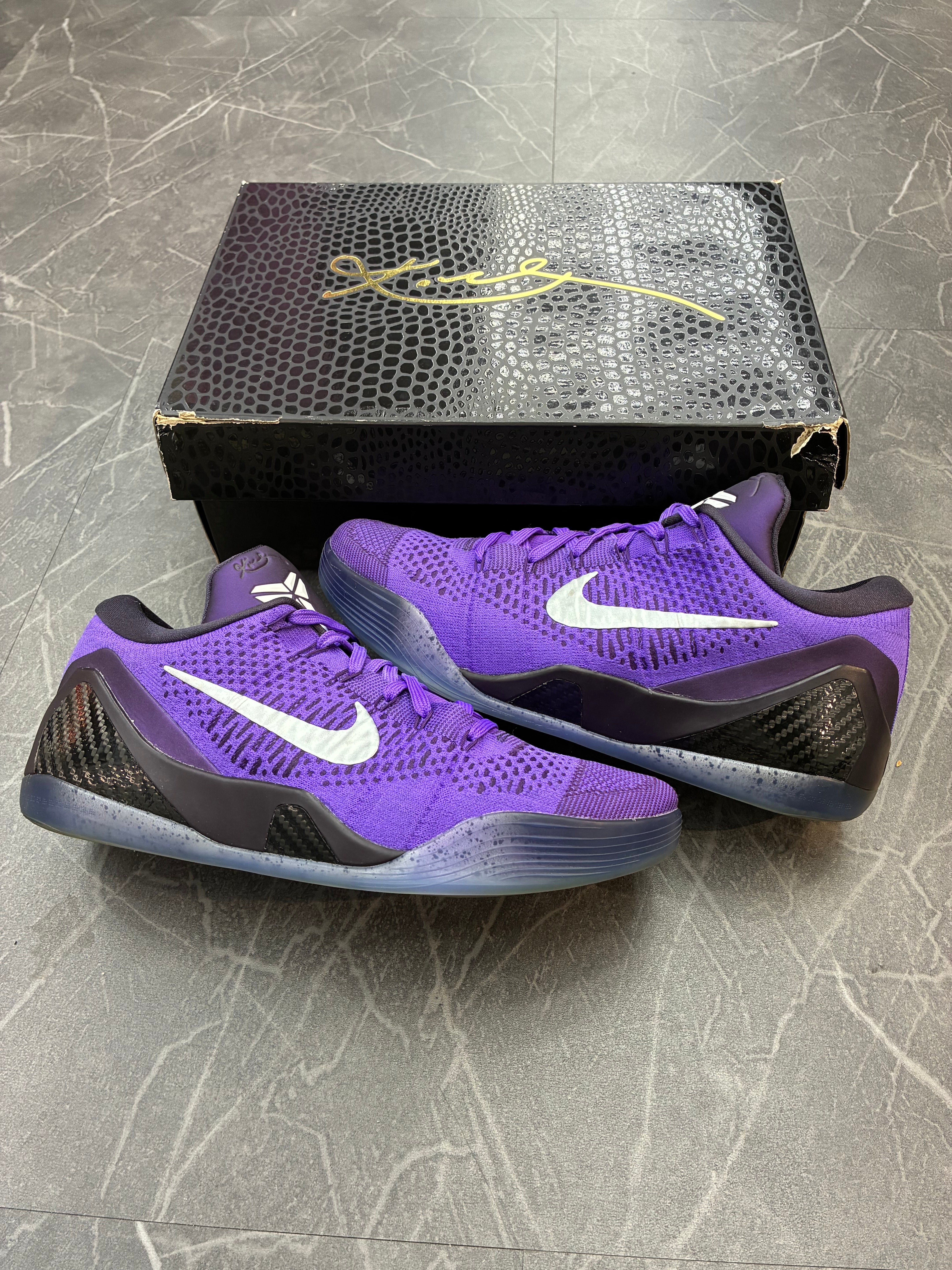 Nike Kobe Protro “Michael Jackson Moonwalker”