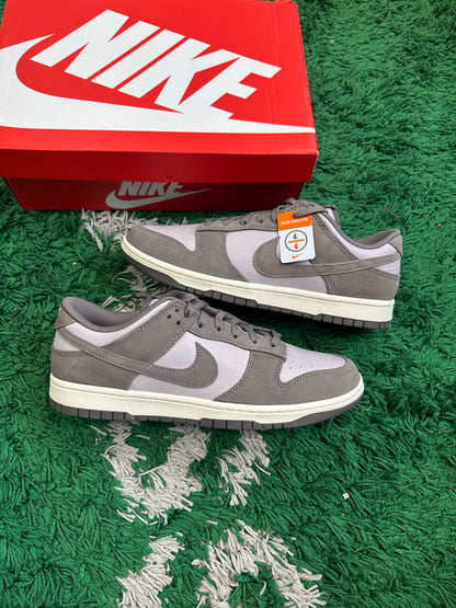 Nike Dunk Low SE “Platinum Violet Cave Stone”