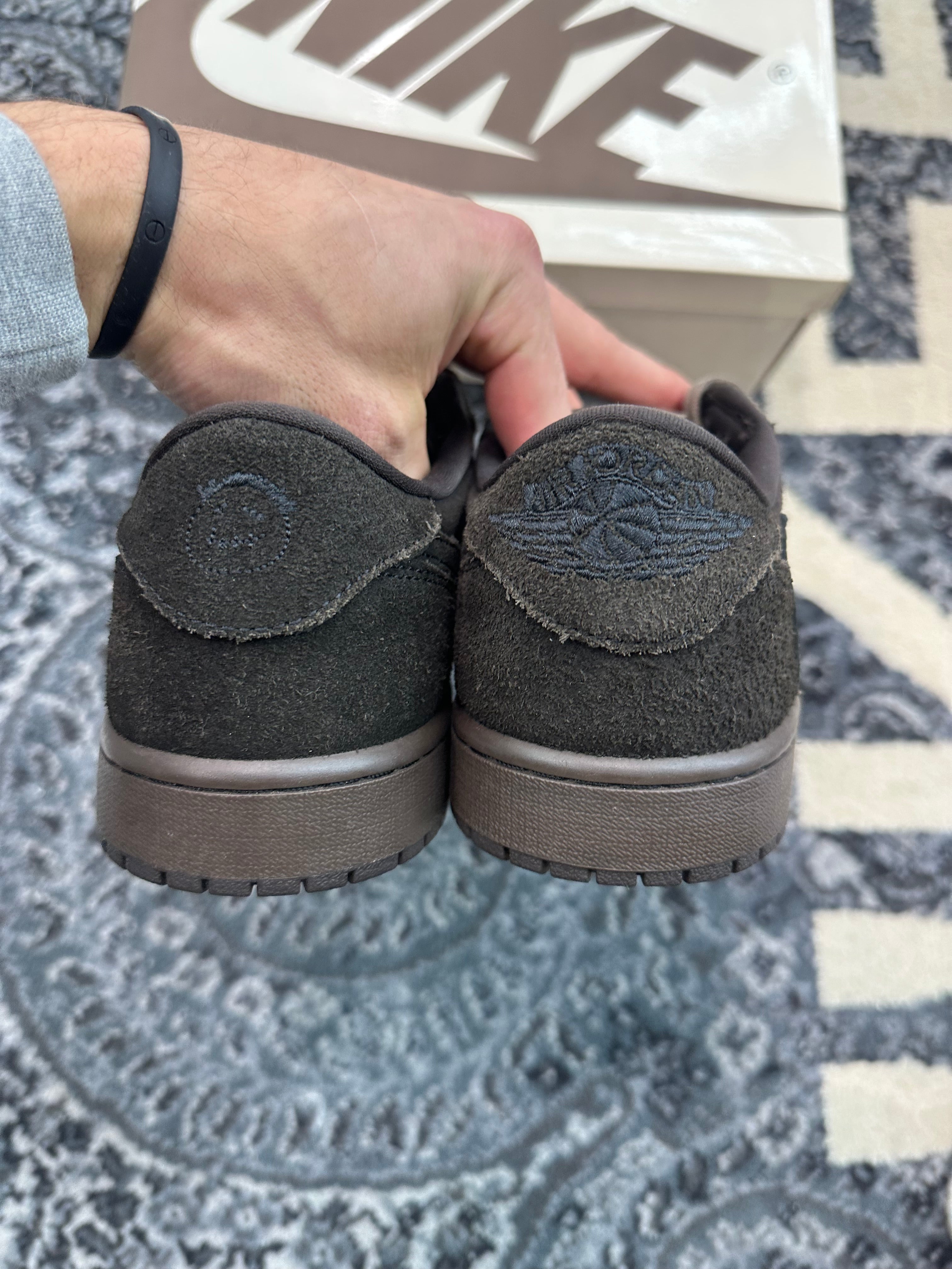 Jordan 1 Low Travis Scott “Velvet Brown”