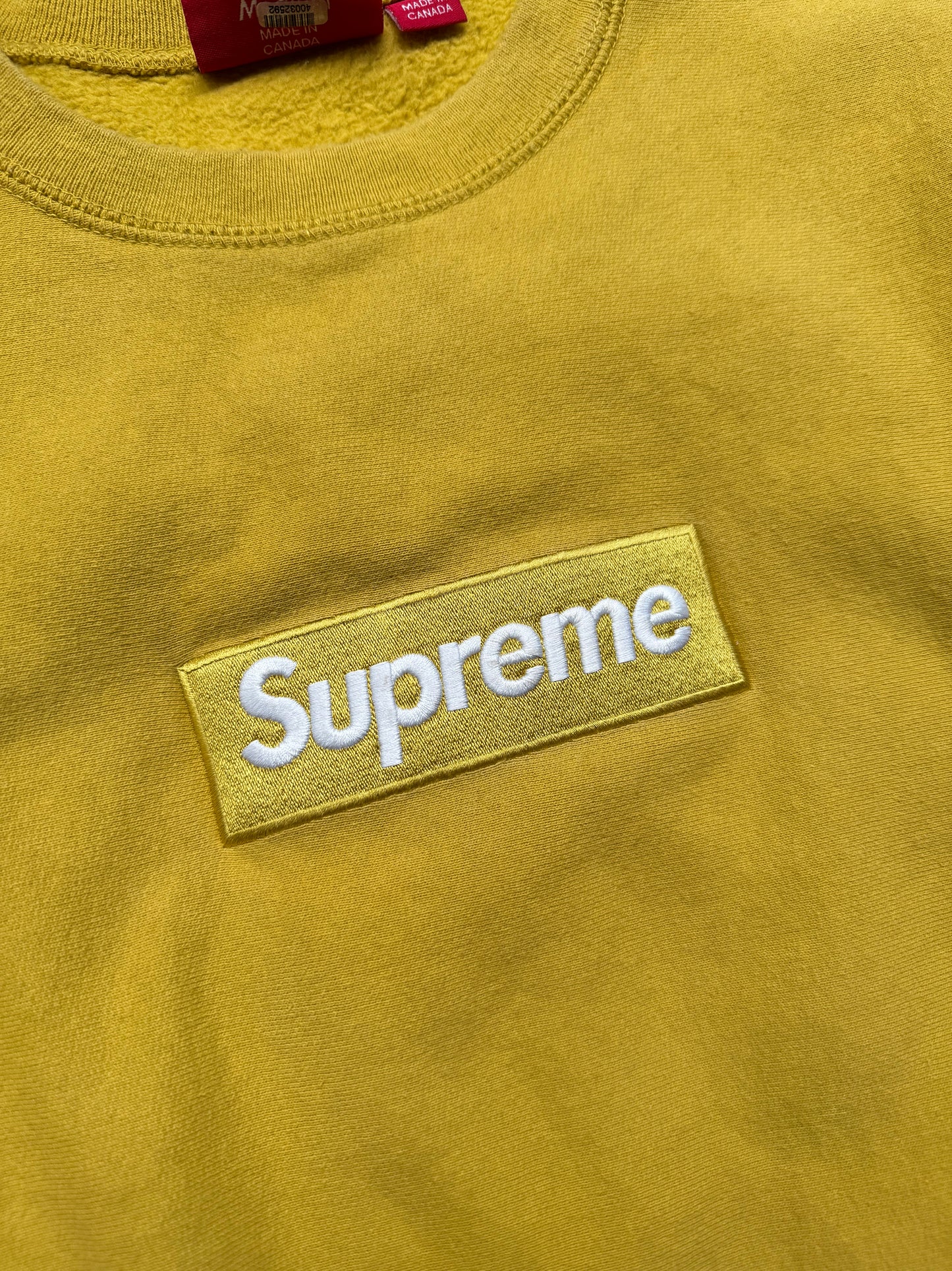 Supreme FW18 Crewneck “Gold”