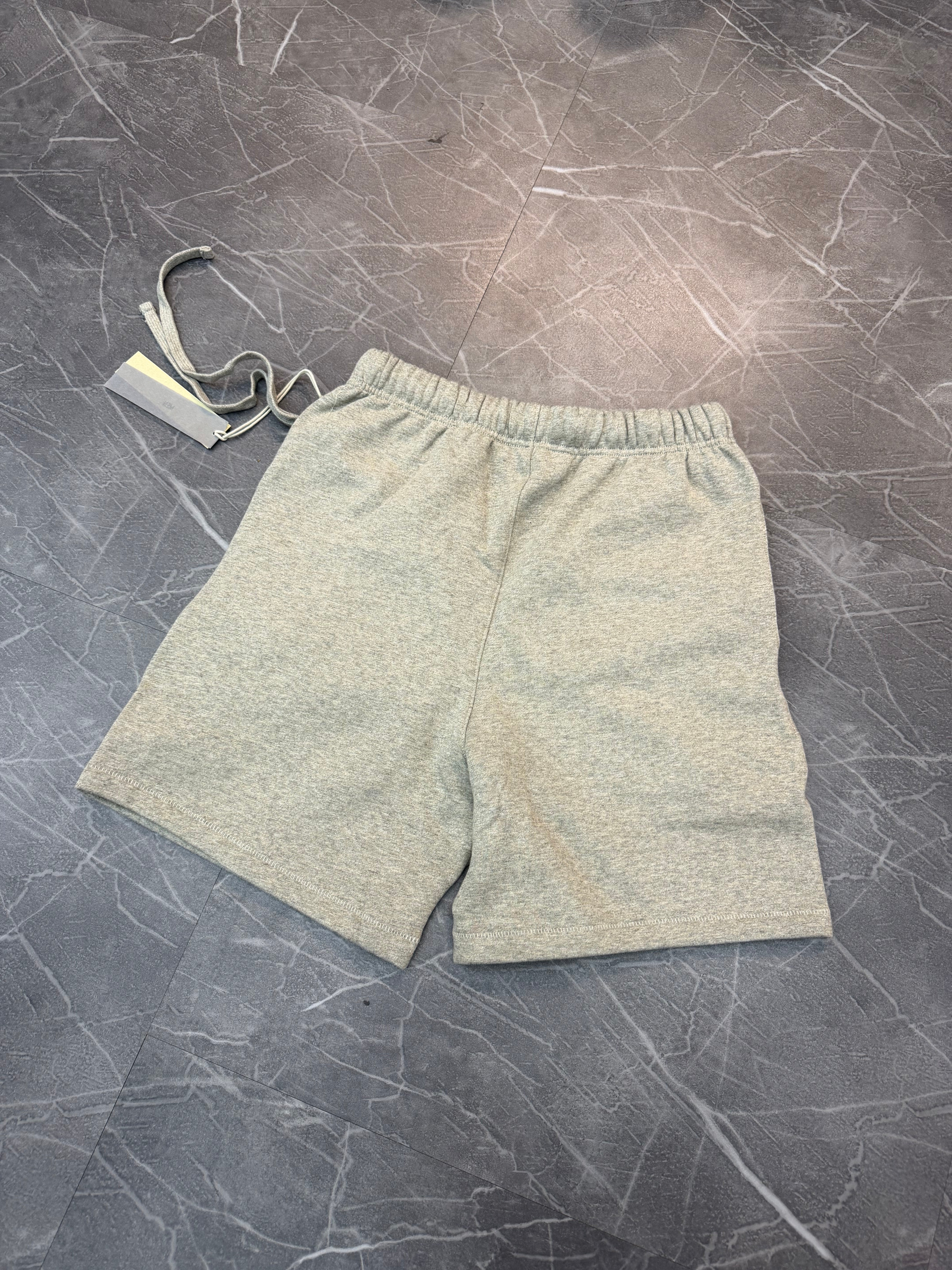 Essentials Sweatshorts “Heather Grey”