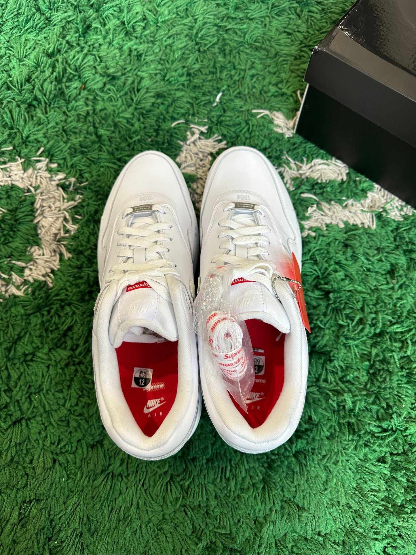 Supreme x Nike Air Max 1 ‘87 Triple White