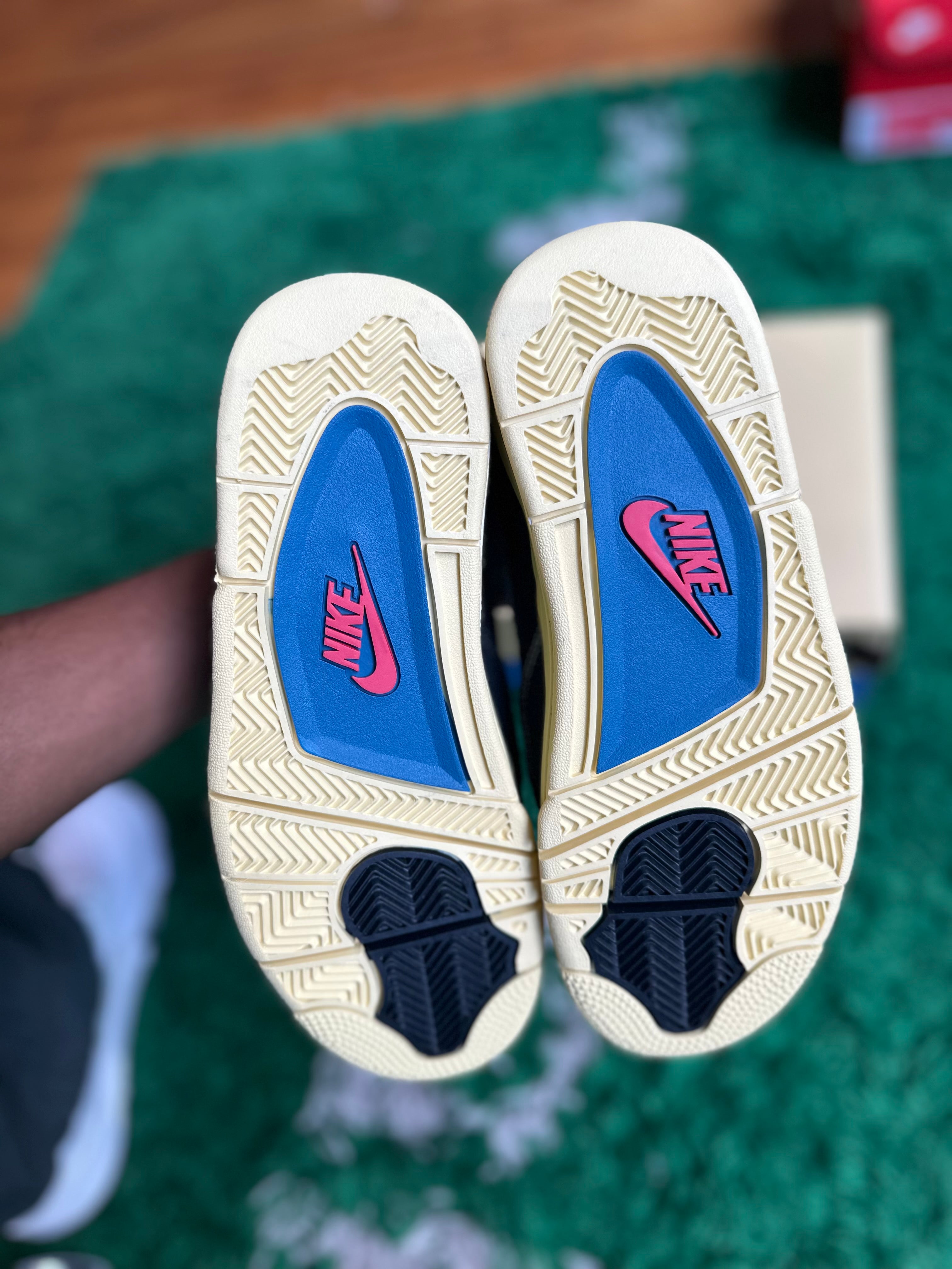 Union Jordan 4 “Off Noir”