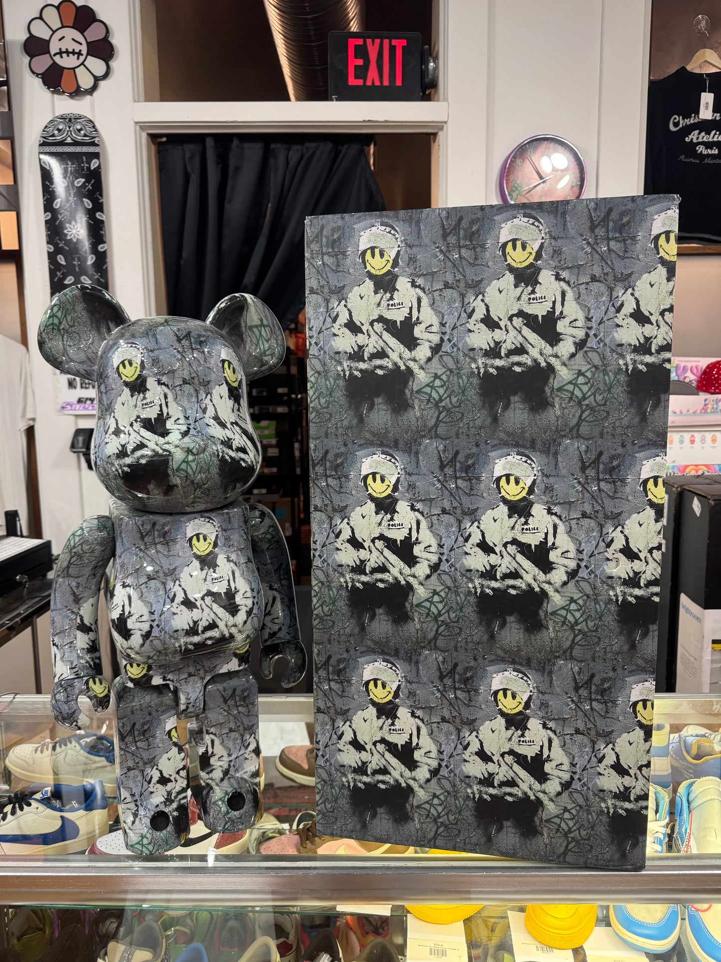 Bearbrick Riot Cop 1000%