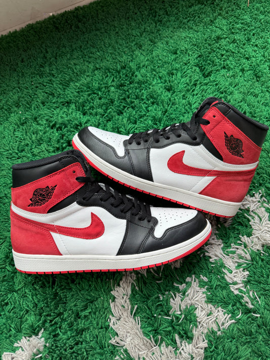 Jordan 1 High “Track Red”