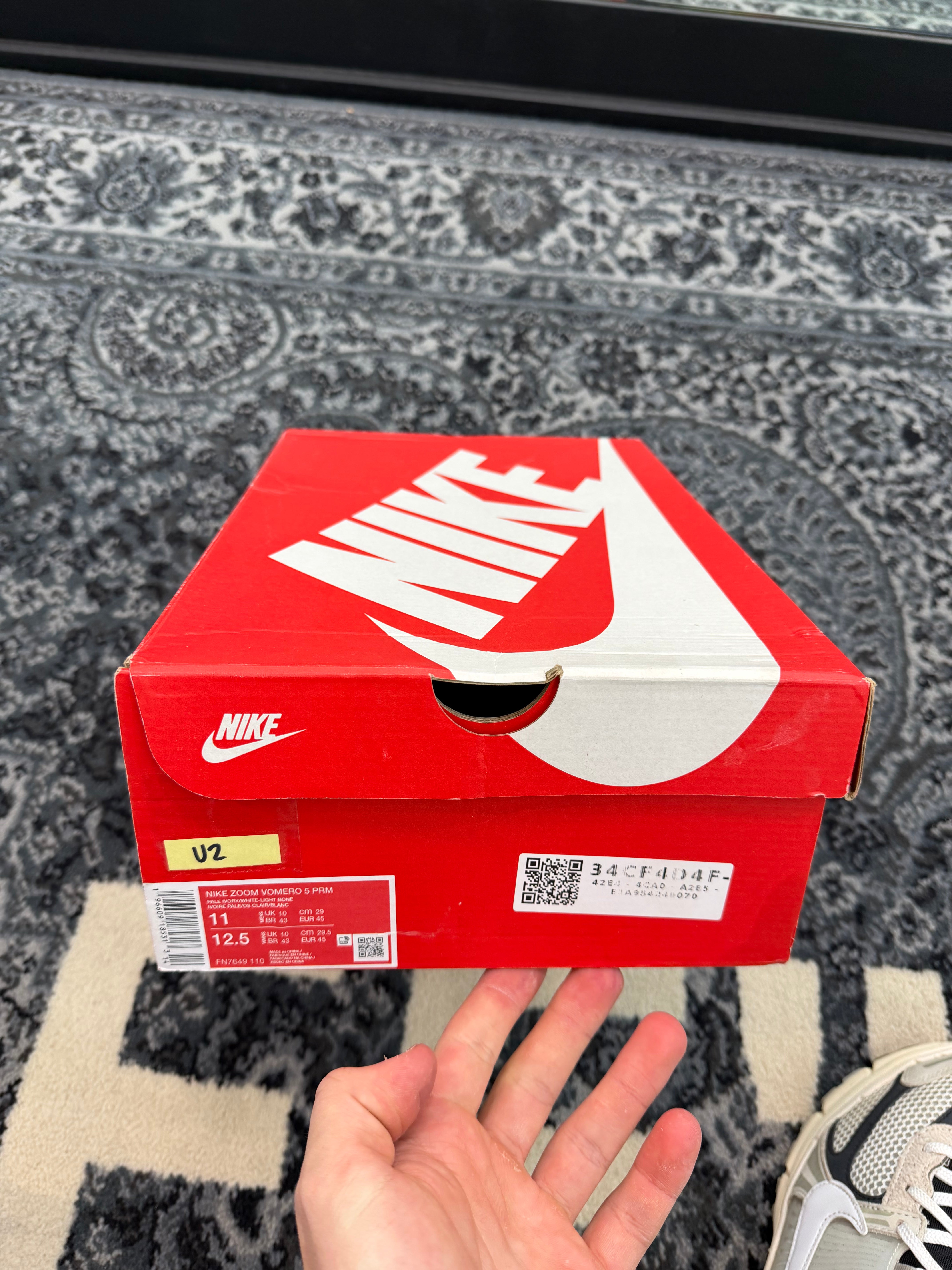 Nike Zoom Vomero “Supersonic Light Bone”