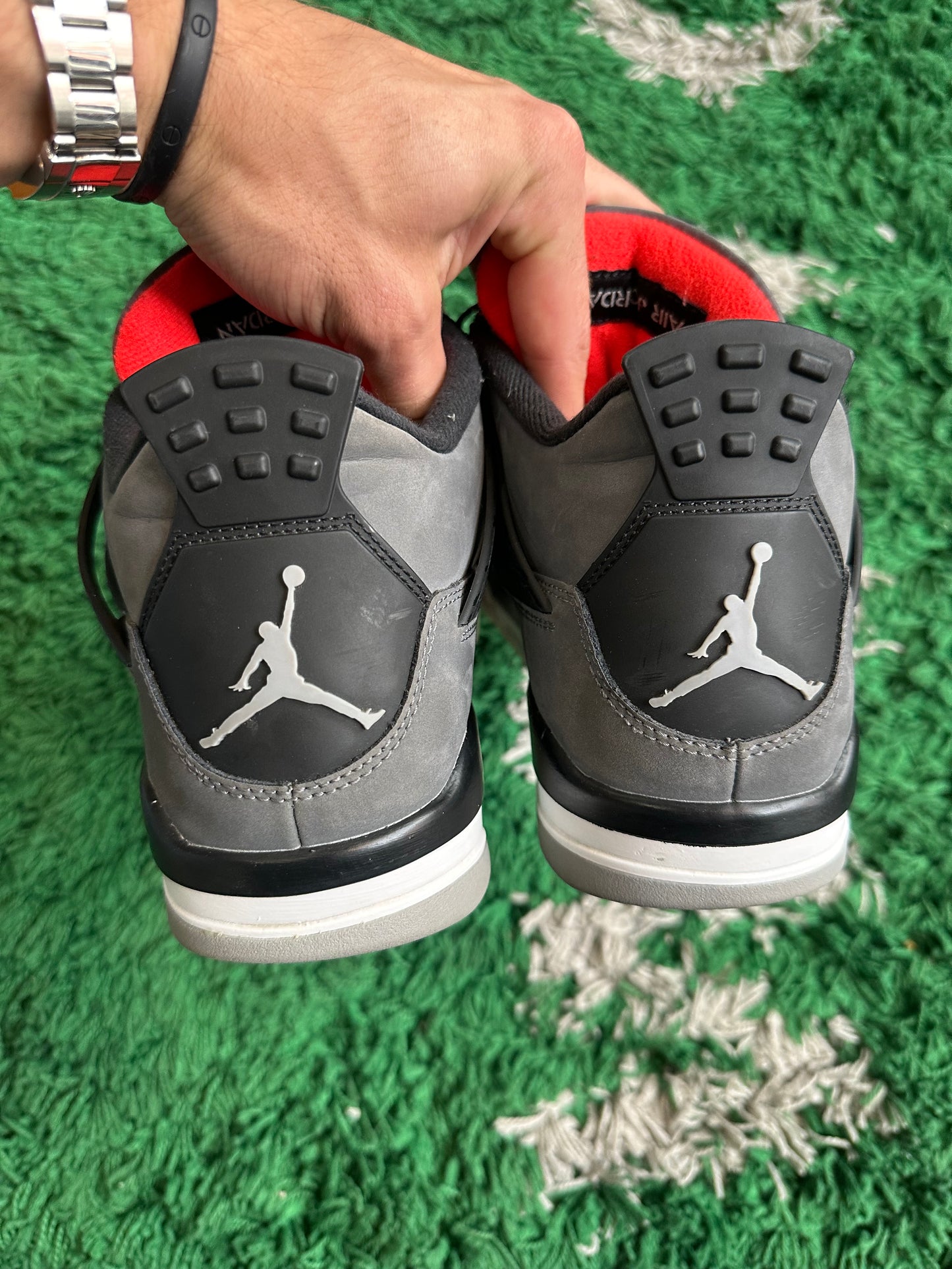 Jordan 4 “Infrared”