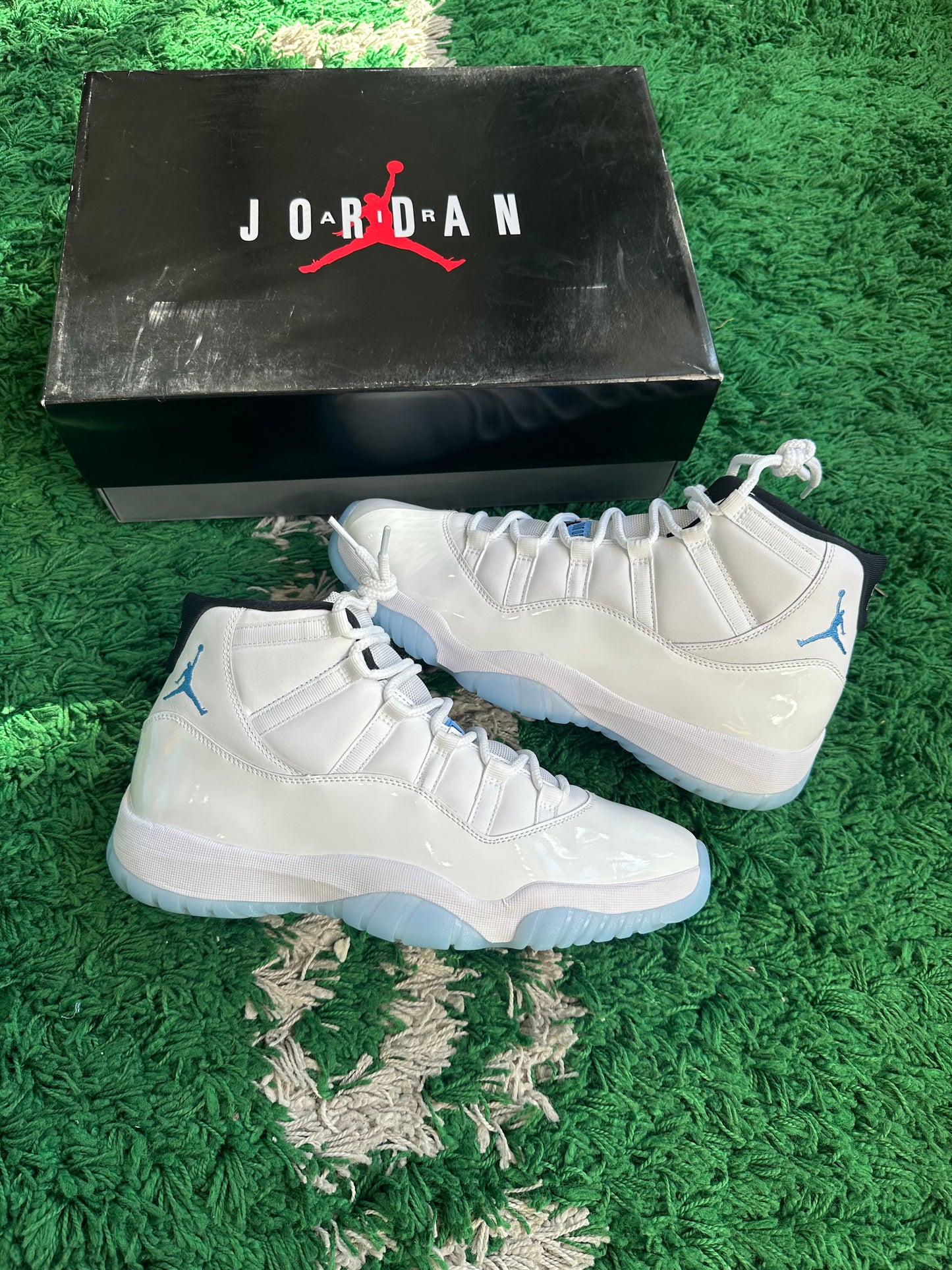 Jordan 11 “Legend Blue”