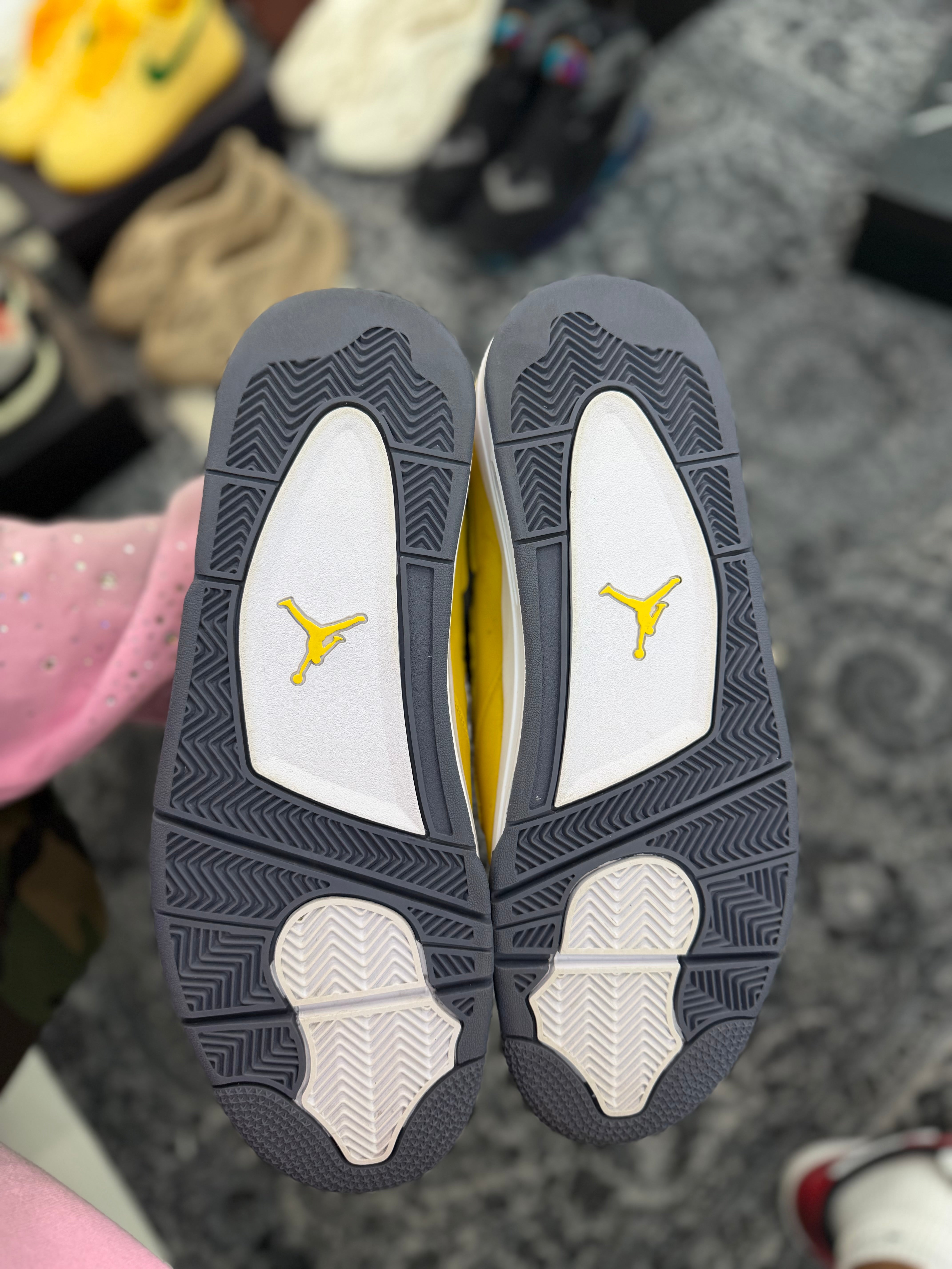 Jordan 4 “Lightning”