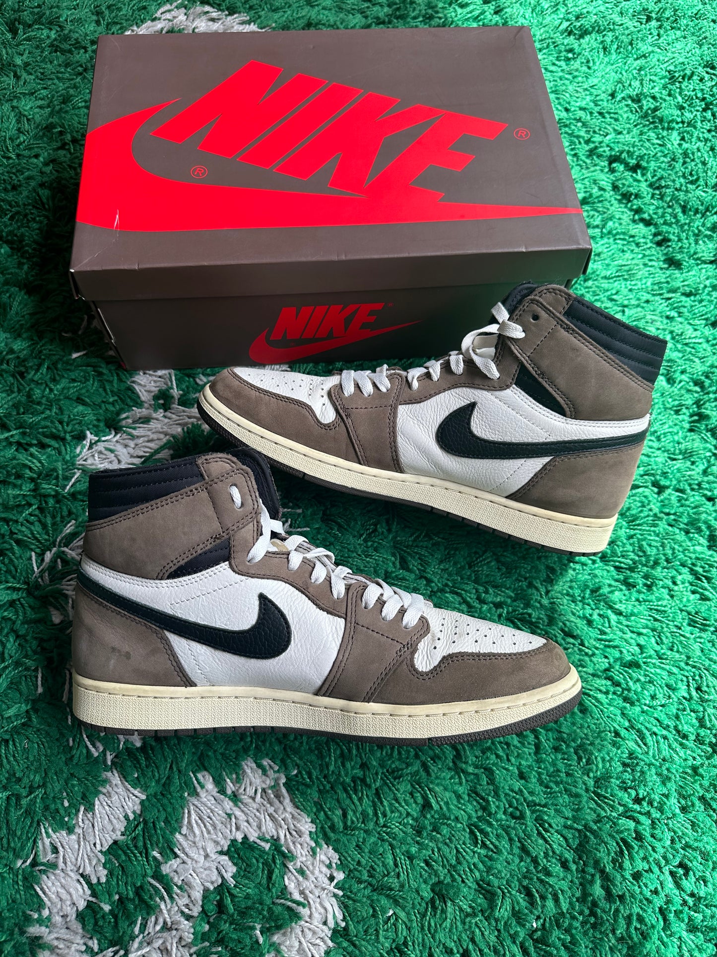 Jordan 1 Travis Scott High “Mocha”