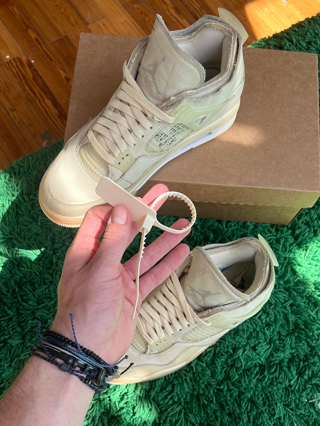 Jordan 4 x Off-White “Sail”