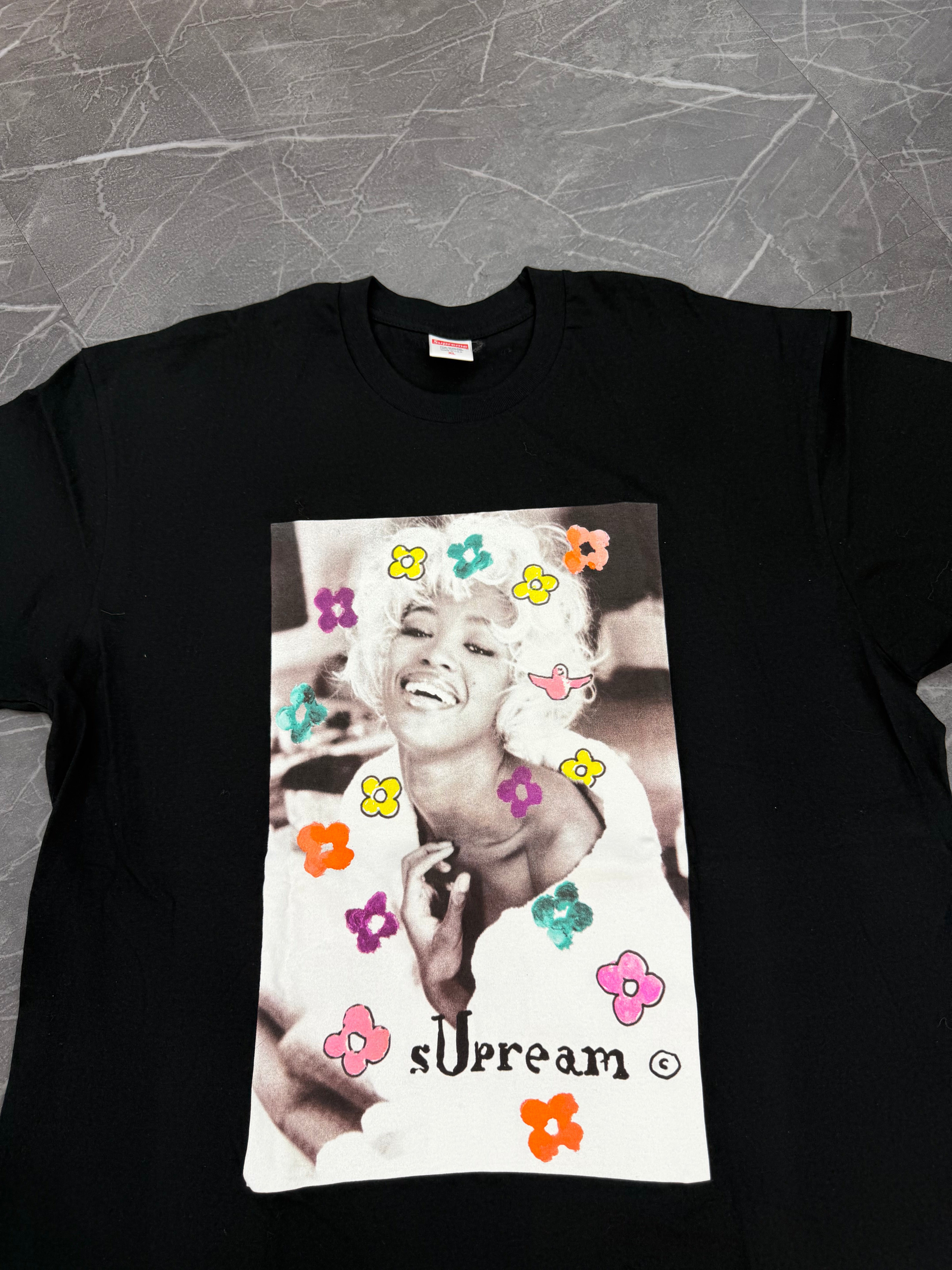 Supreme Naomi Tee