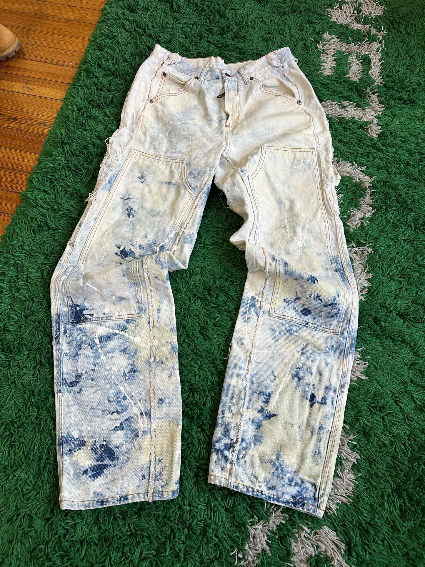 Off-White Bleached Reconstructed Carpenter Jeans (30)