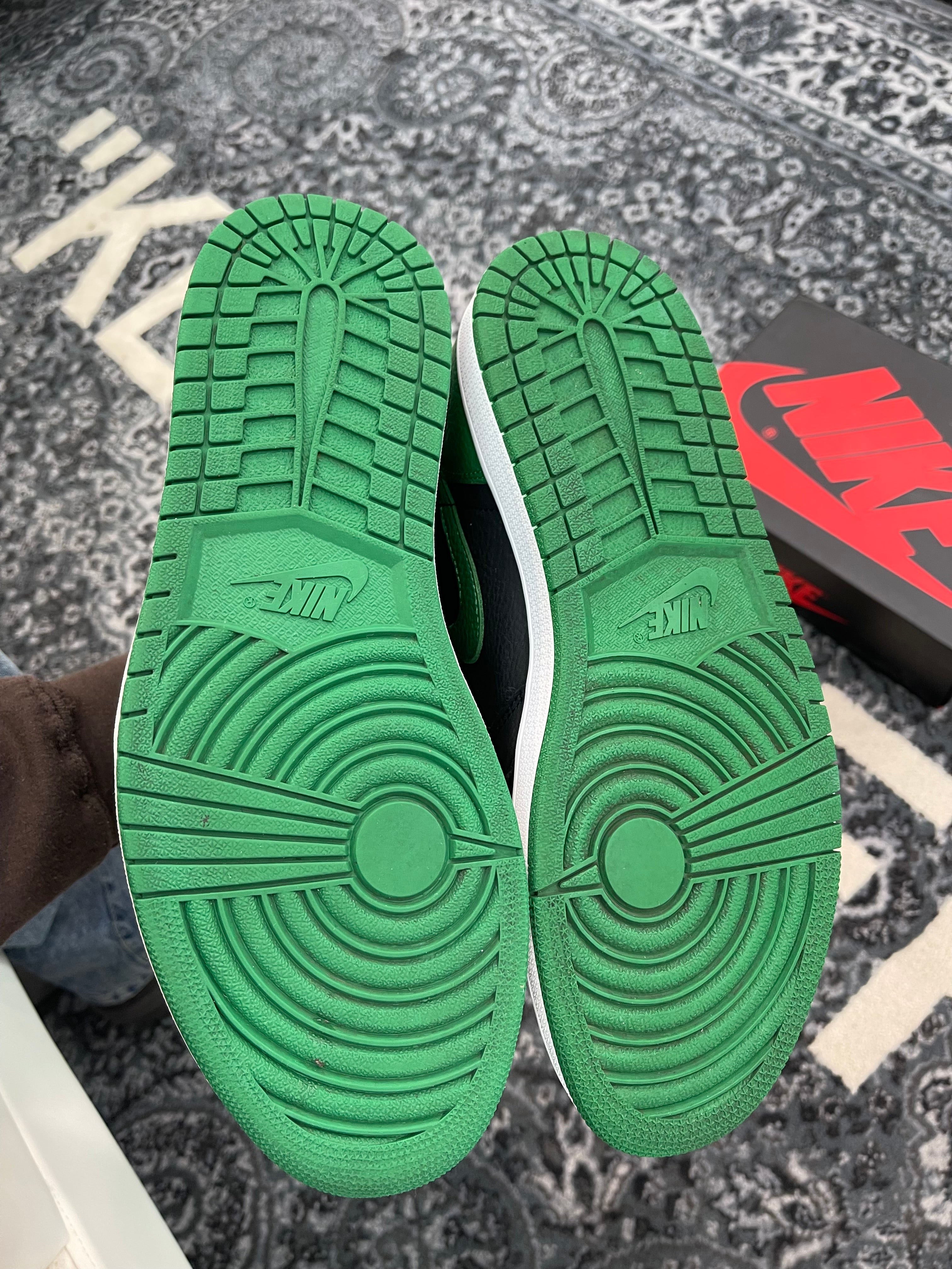 Jordan 1 High “Pine Green Black”