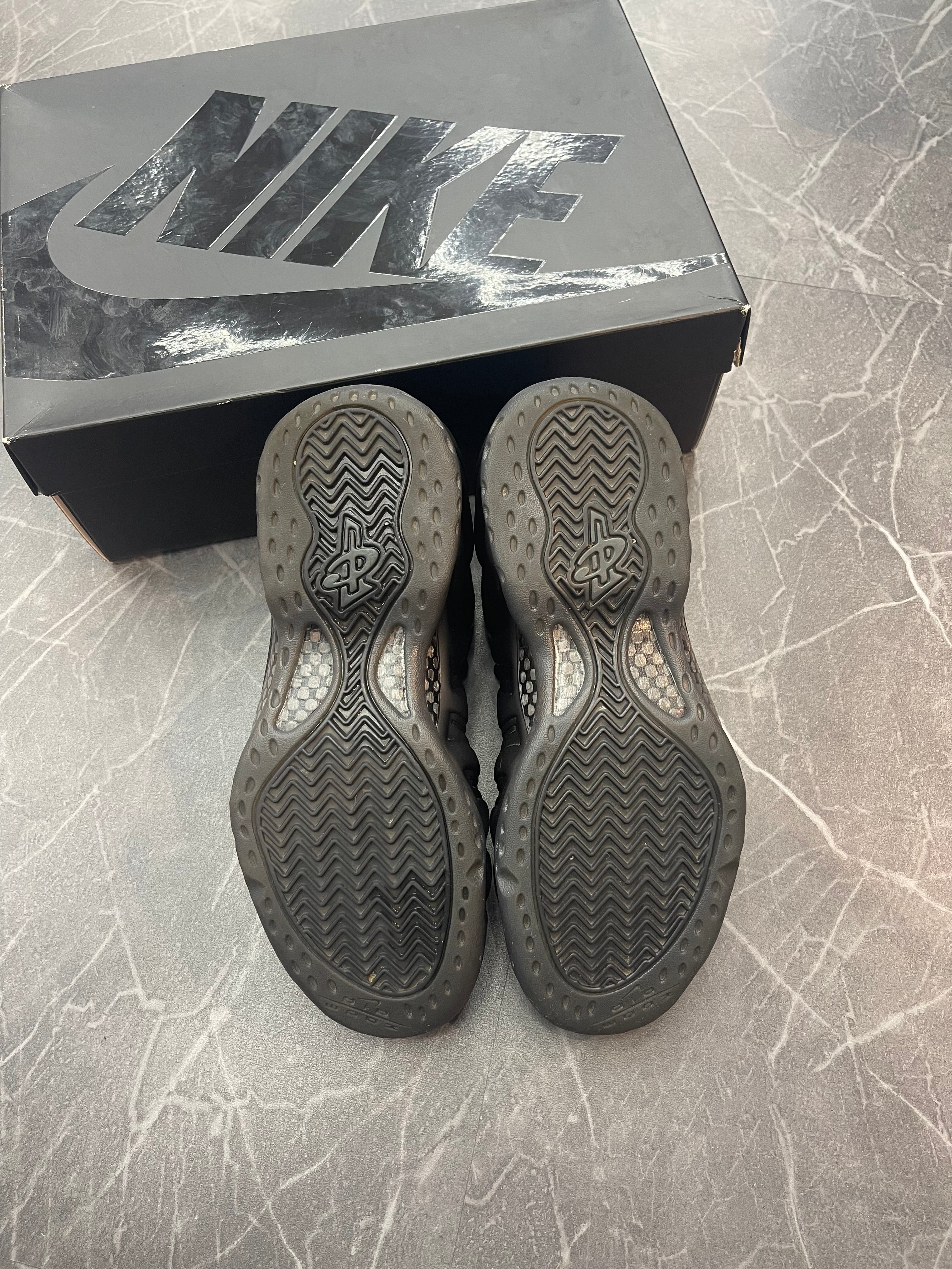 Nike Foamposite One “Anthracite”