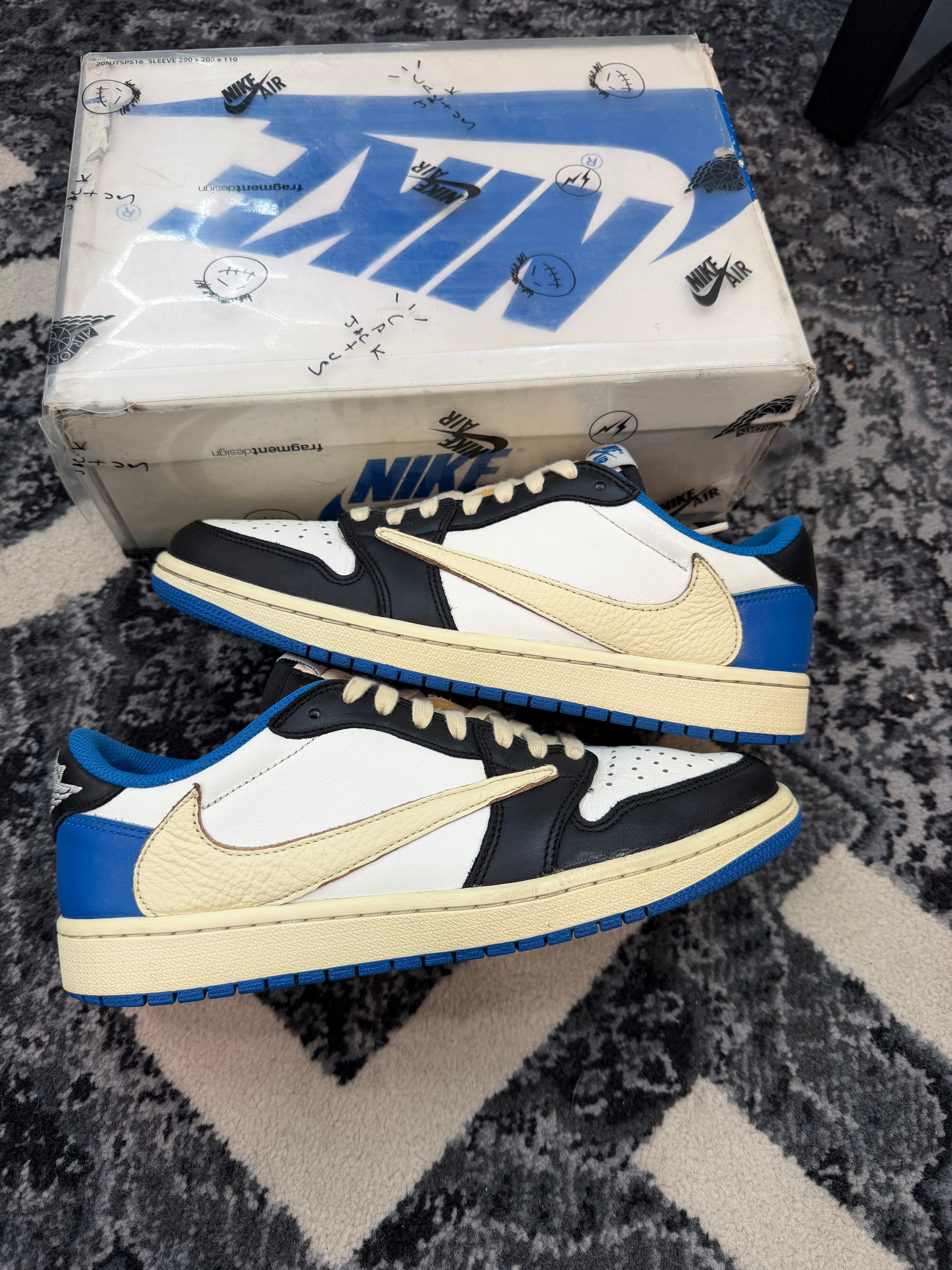 Jordan 1 Low x Travis Scott “Fragment”