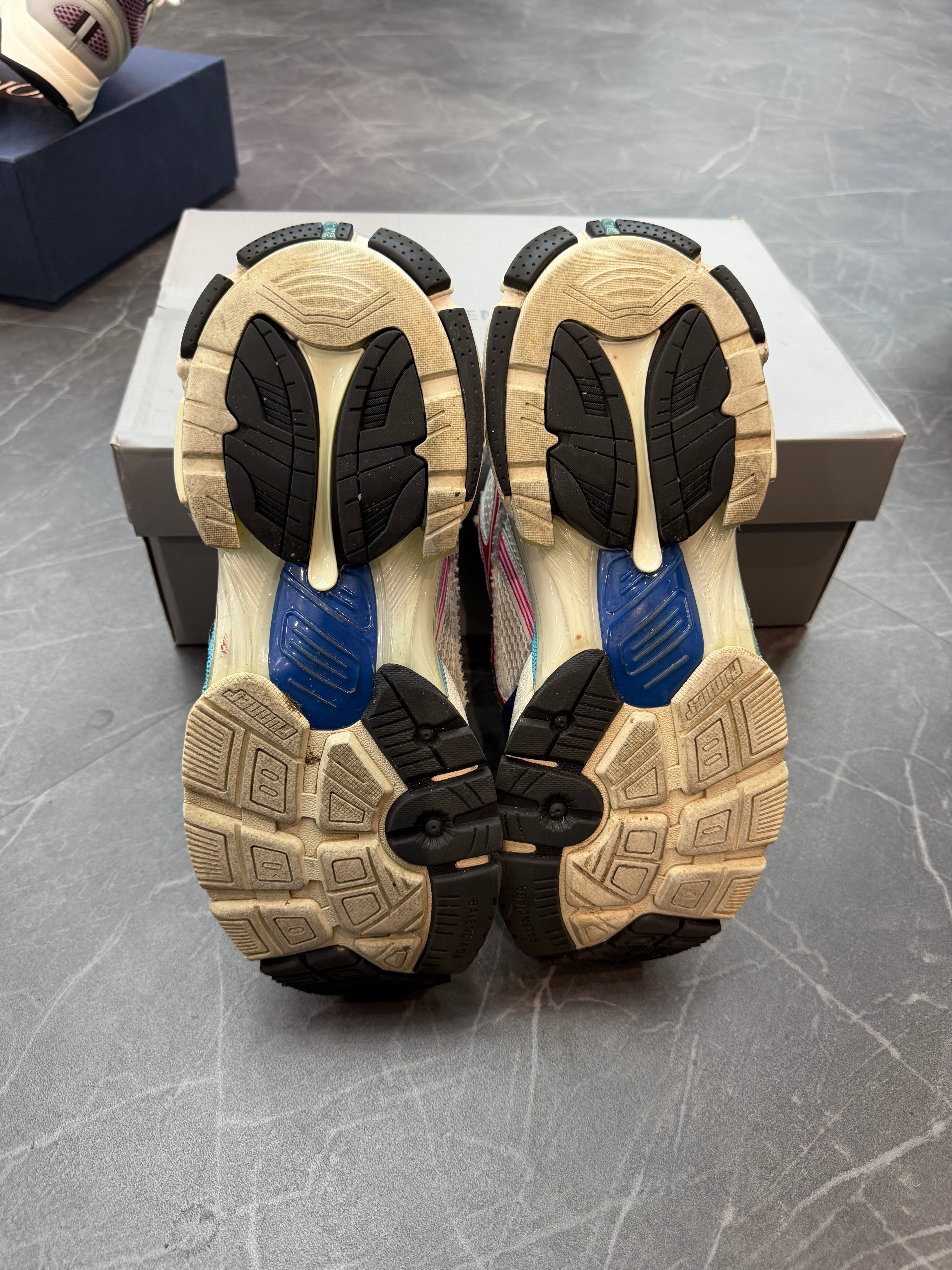 Balenciaga Runner “Multicolor”