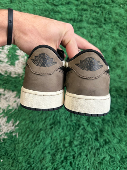 Jordan 1 Low “Mocha”