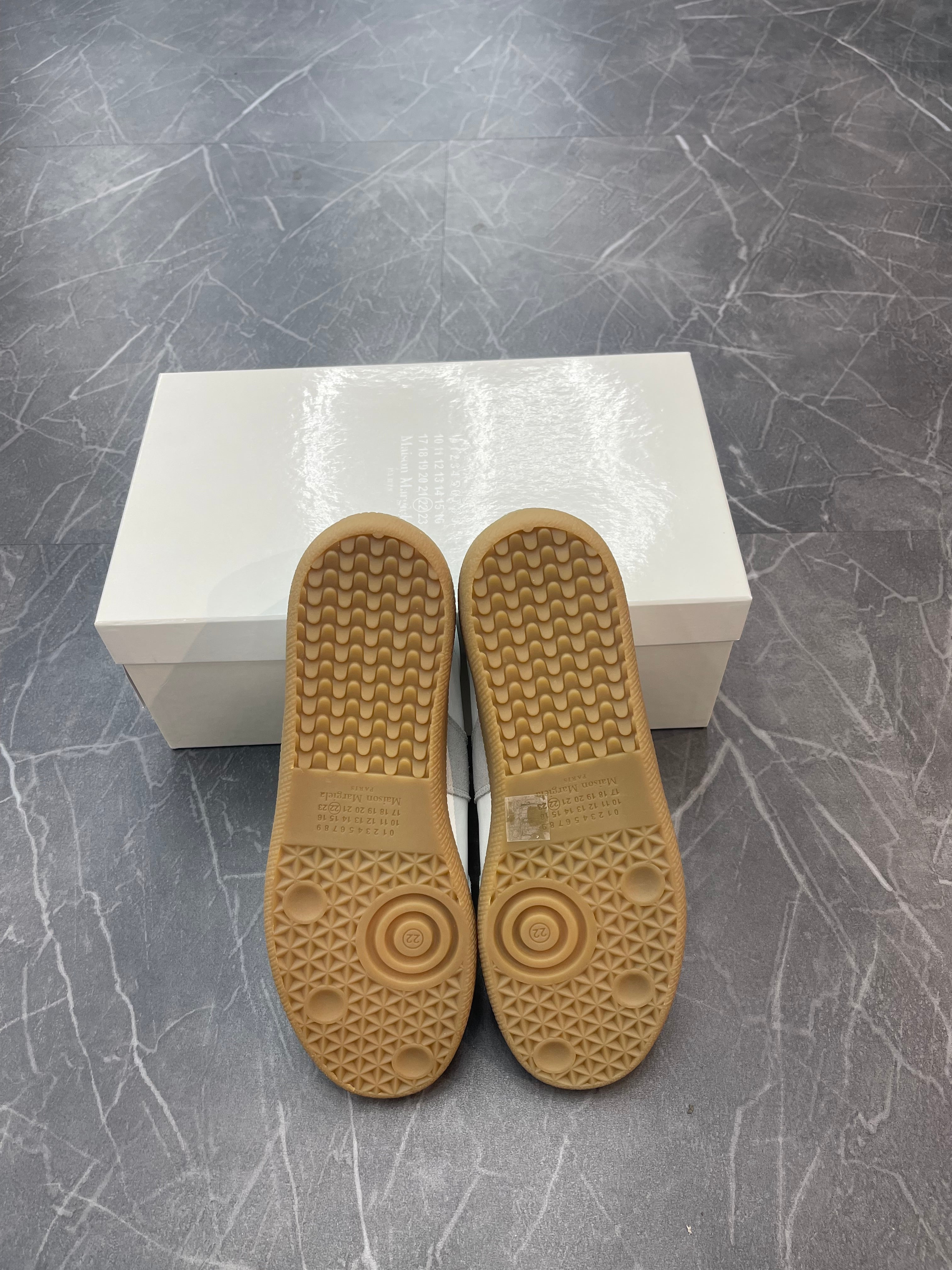 Maison Margiela Gats “White”