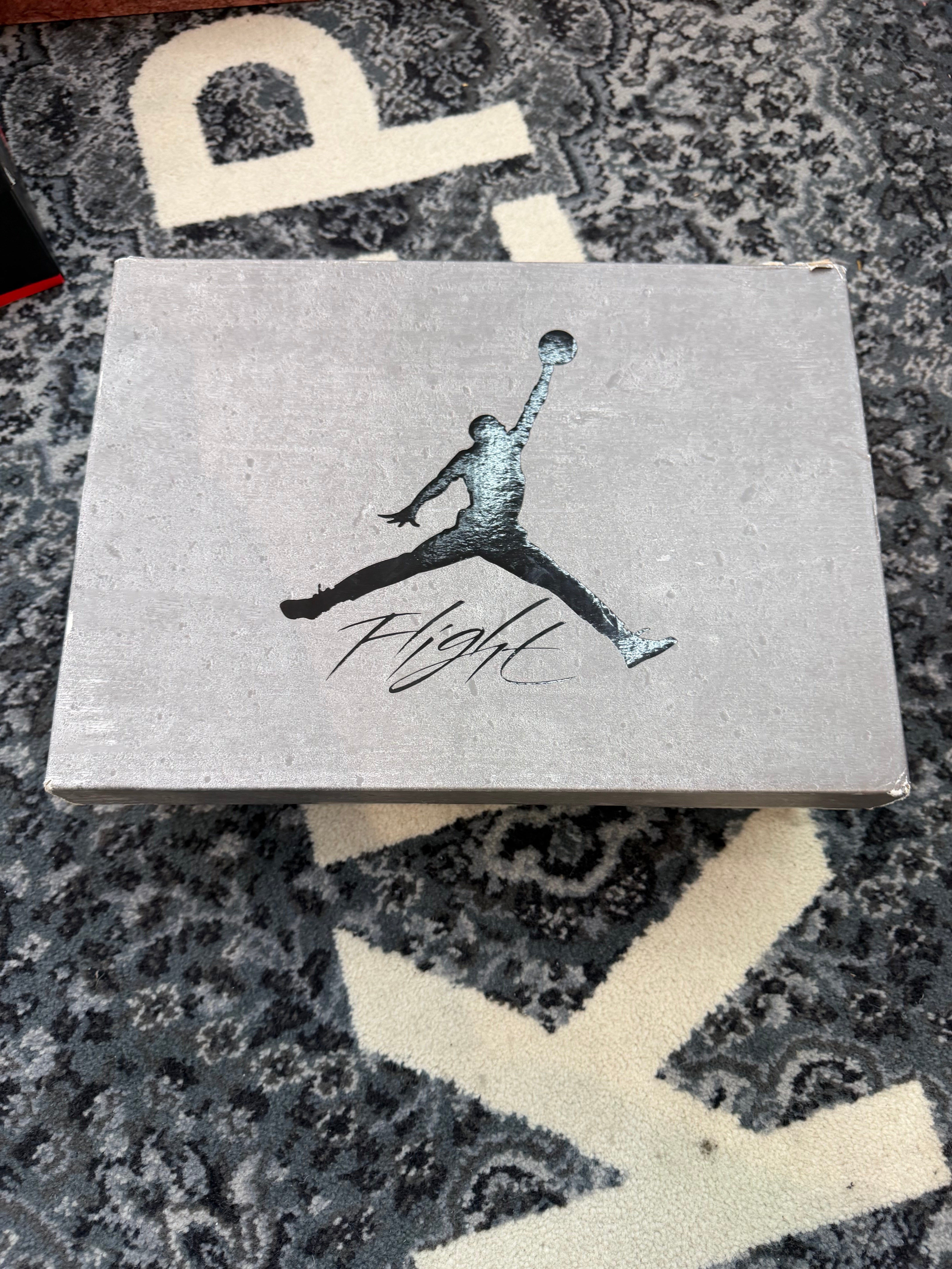 Jordan 4 “Cavestone”
