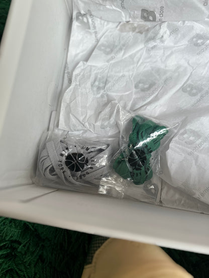 New Balance 550 “Aime Leon Dore Gym Masaryk Community Green”