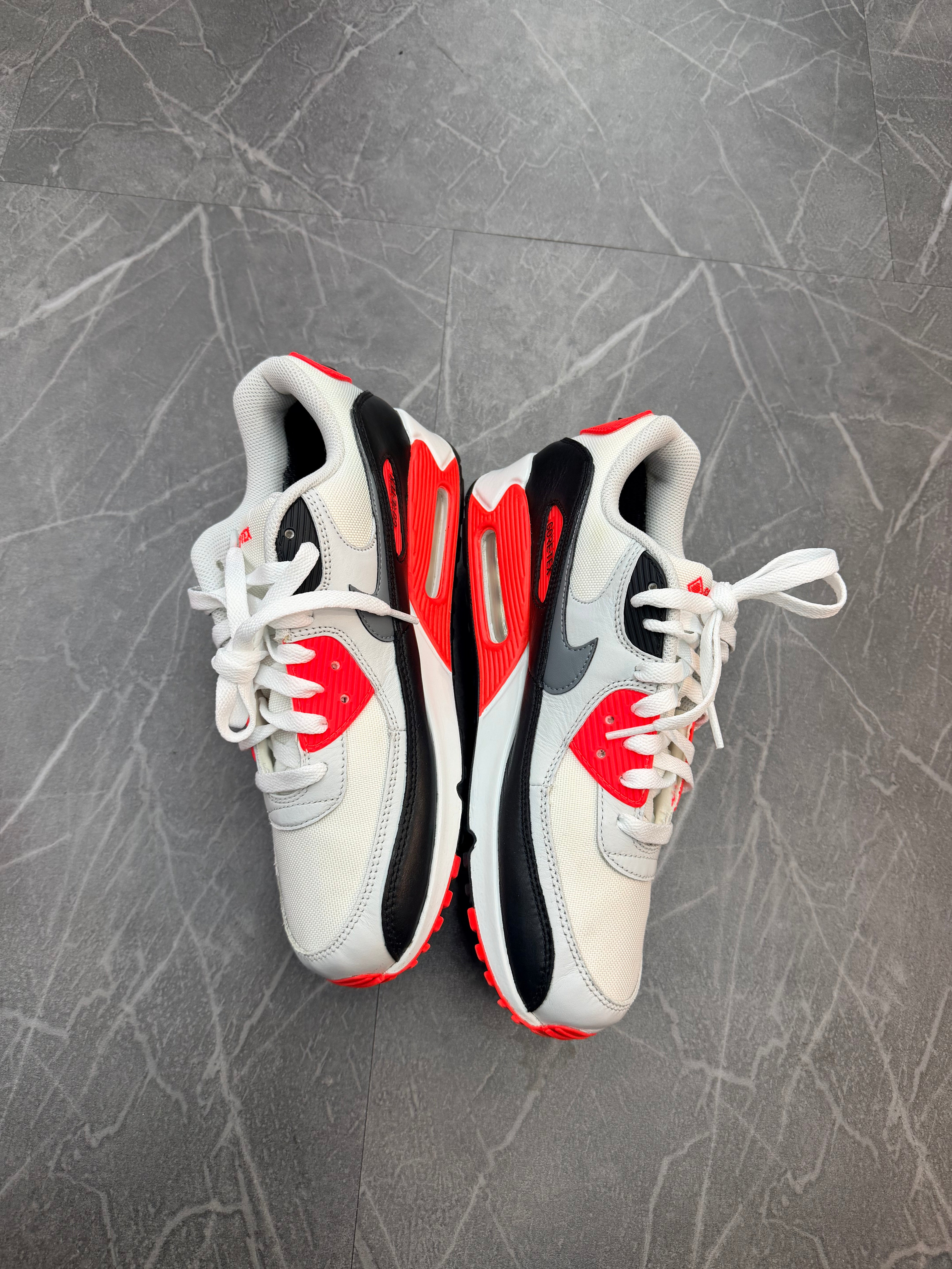 Nike Air Max 90 Gore-Tex Infrared