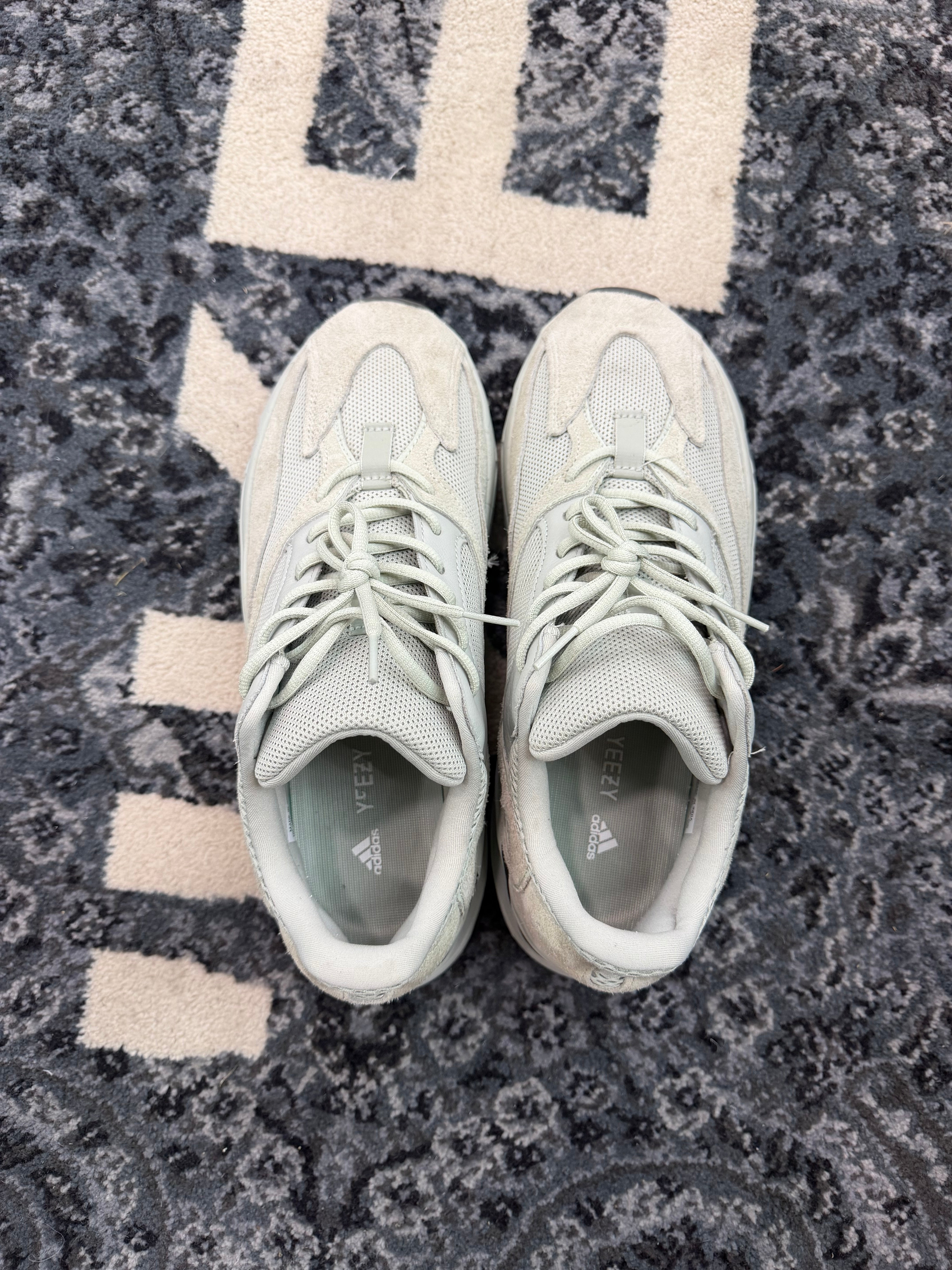 Yeezy 700 “Salt”
