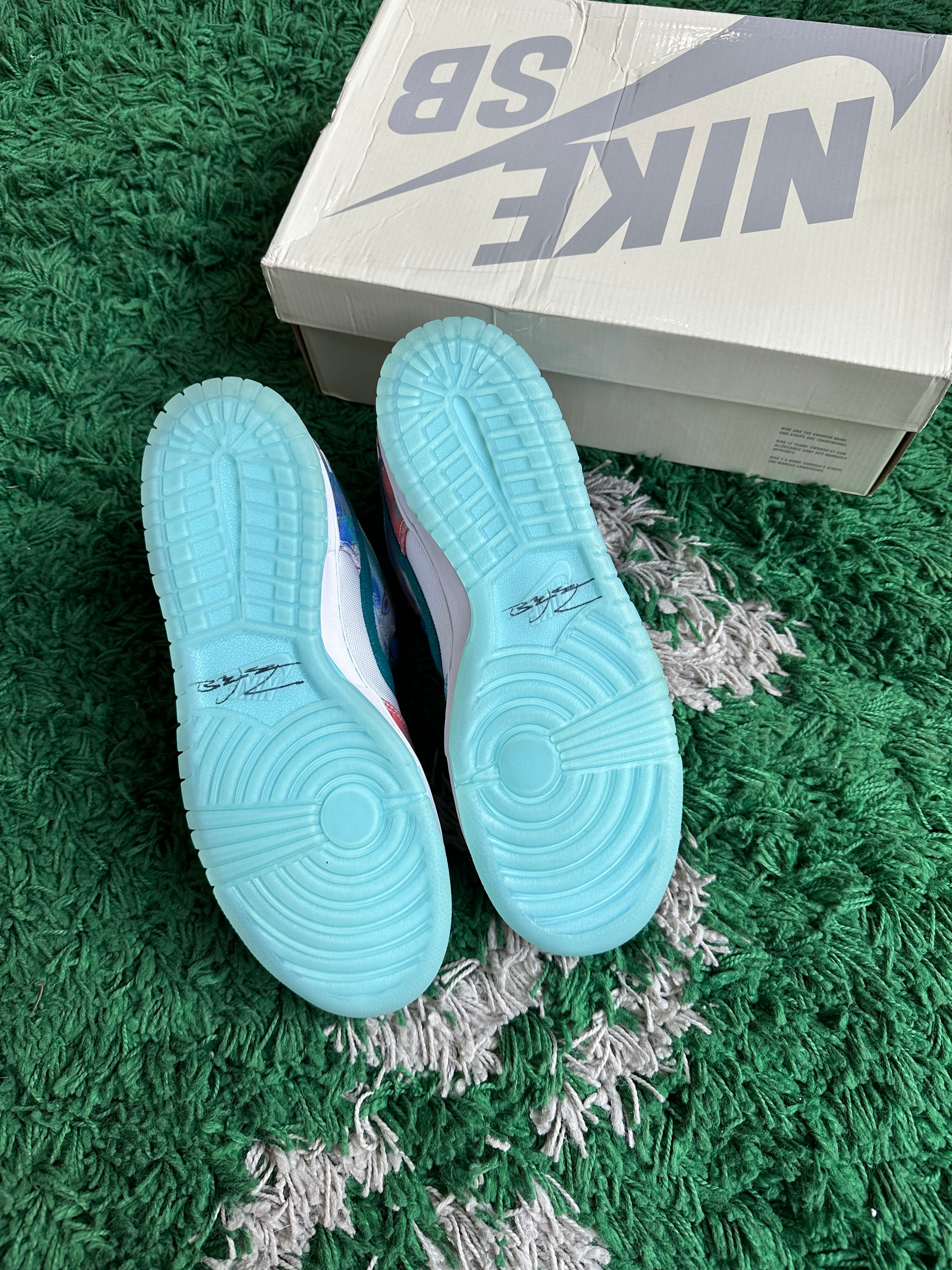 Nike SB Dunk Low “Futura Laboratories Bleached Aqua”